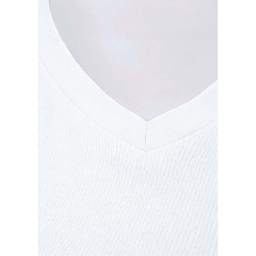 Bruno Banani T-Shirt, (3er-Pack), mit V-Ausschnitt, perfekte Passform, aus elastischer Baumwolle