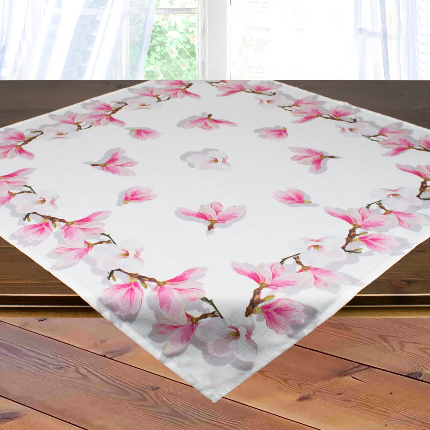 Image of Delindo Lifestyle Mitteldecke "Magnolien" Glattes Gewebe, bedruckt