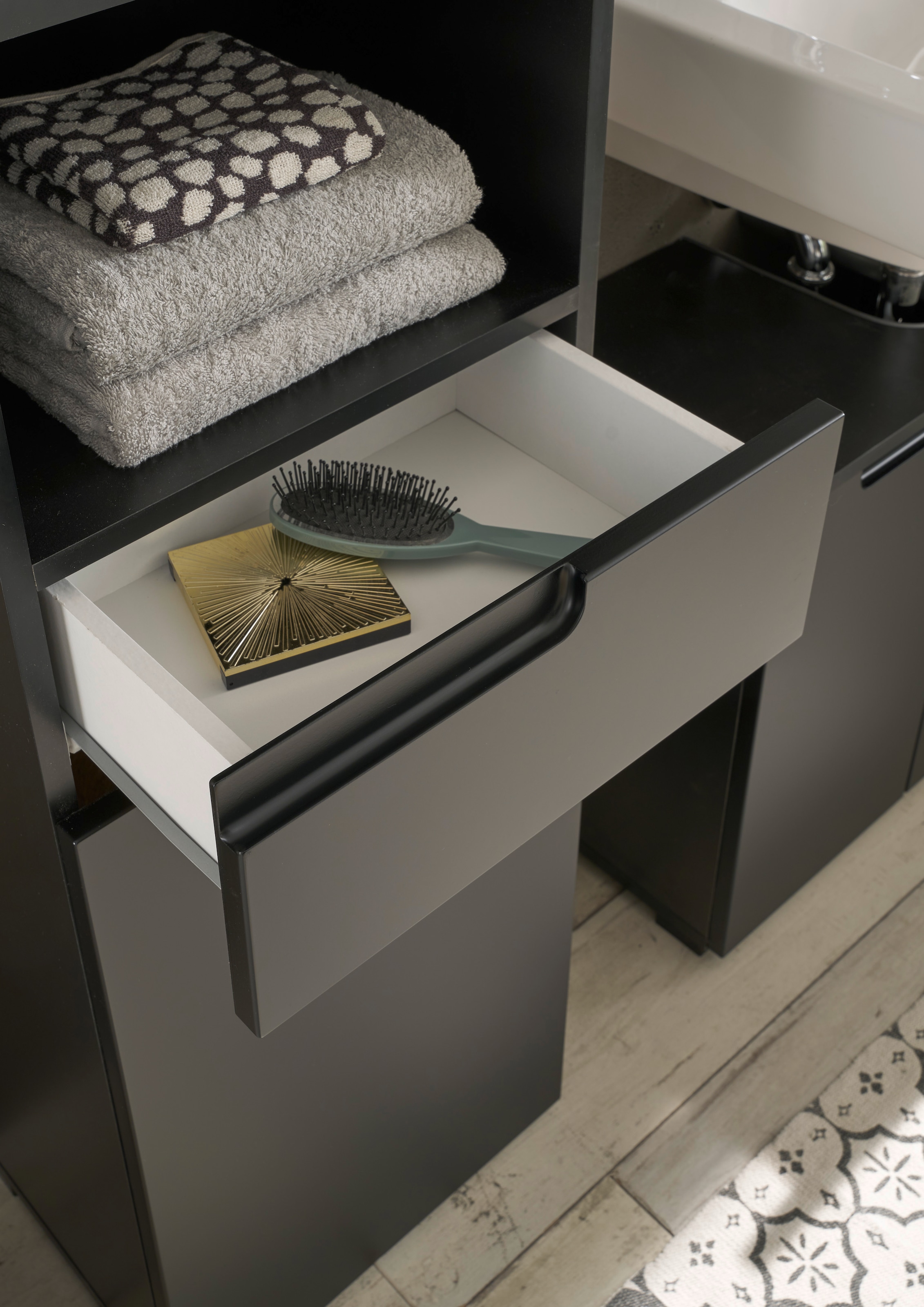 BASIC by Balculina Armoire haute »Spice, Badezimmerschrank BxTxH 40x191x32 cm« 1 cuis tlg. largeur 40 cm, poignées creuses