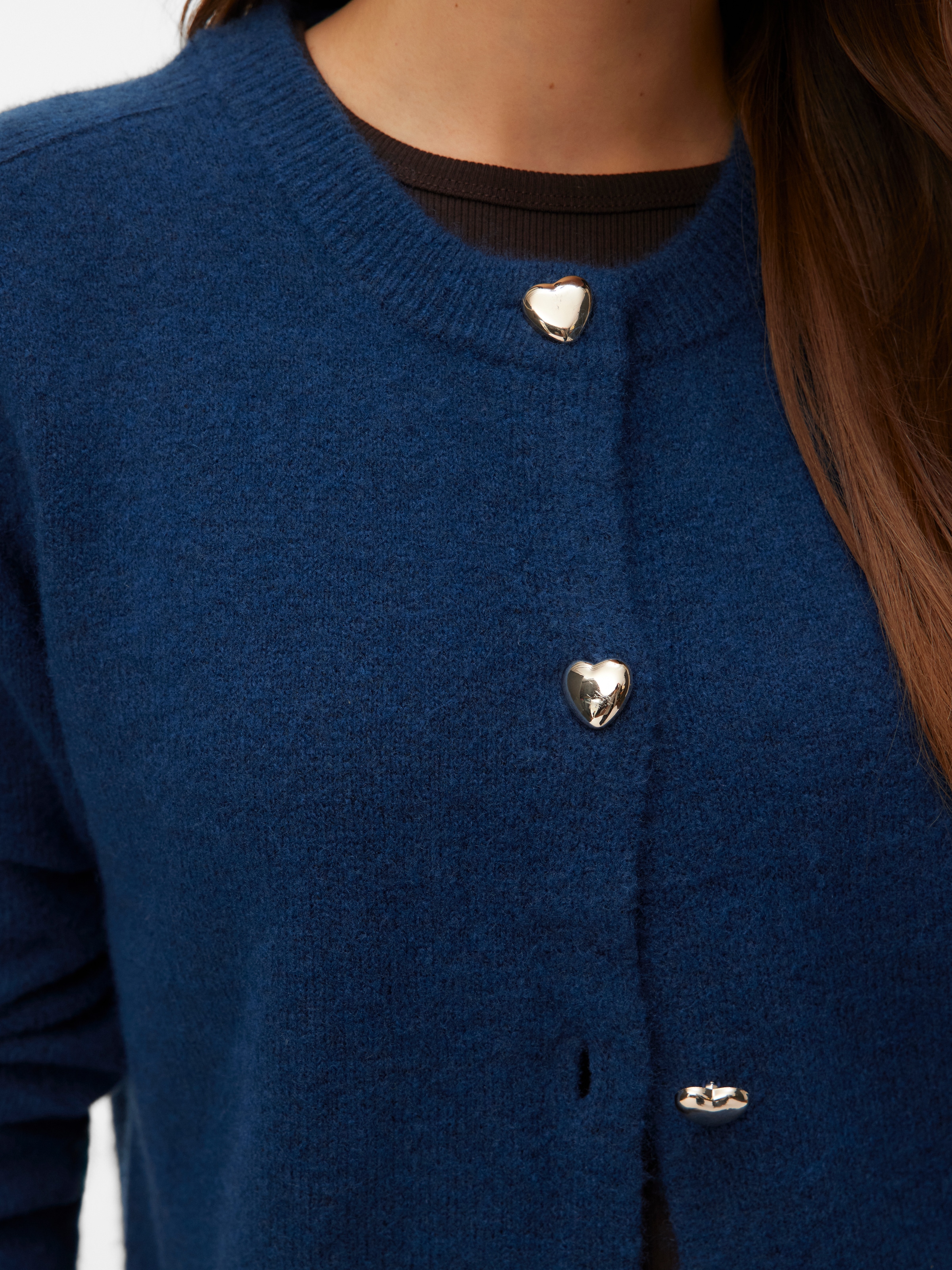 Vero Moda Strickjacke »VMFIONA LS SHORT BUTTON CARDIGAN GA BOO« mit Wolle und Stretch