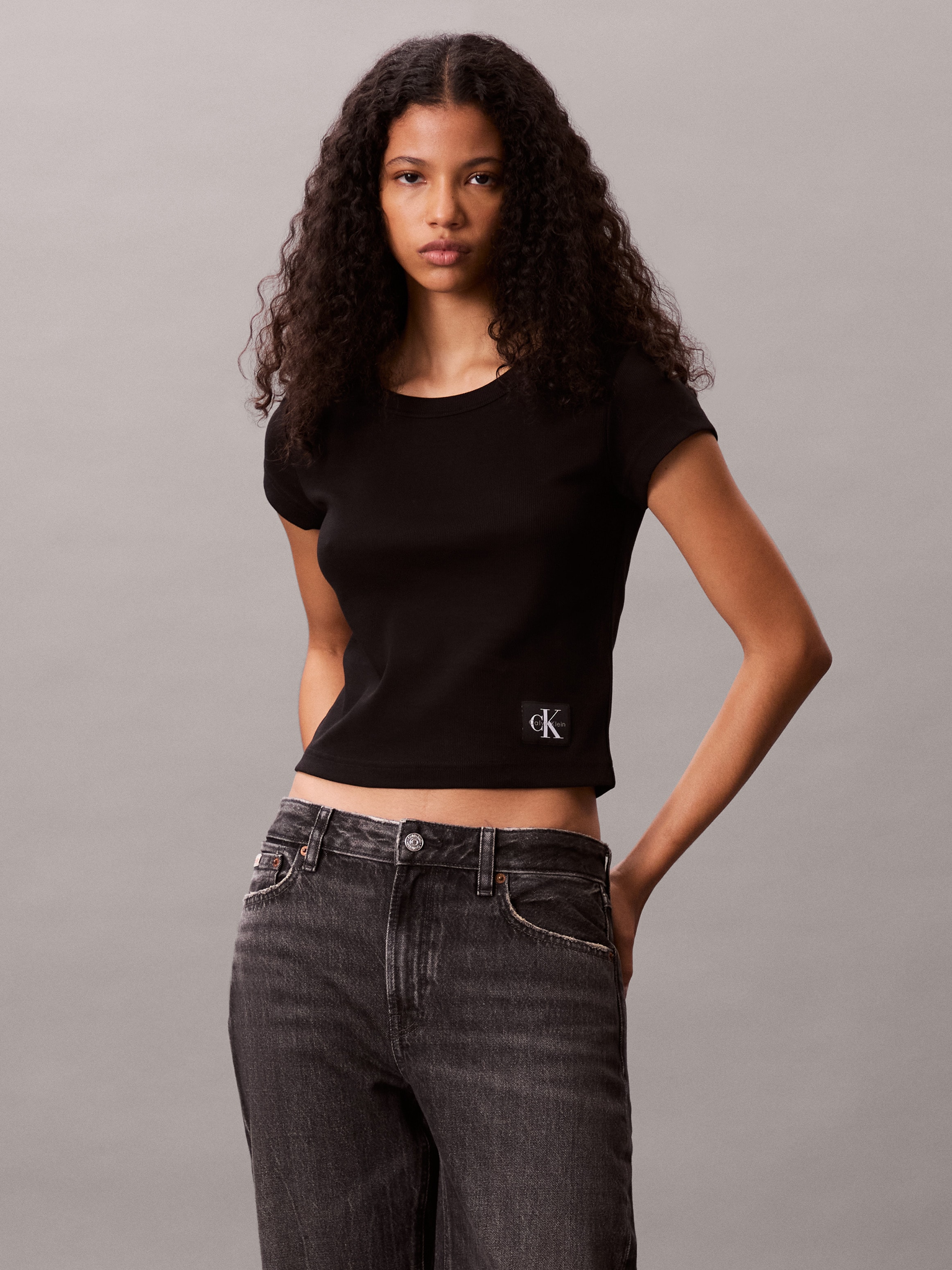 Image of Calvin Klein Jeans T-Shirt "WOVEN LABEL BABY RIB" Regular fit mit Rundhalsausschnitt