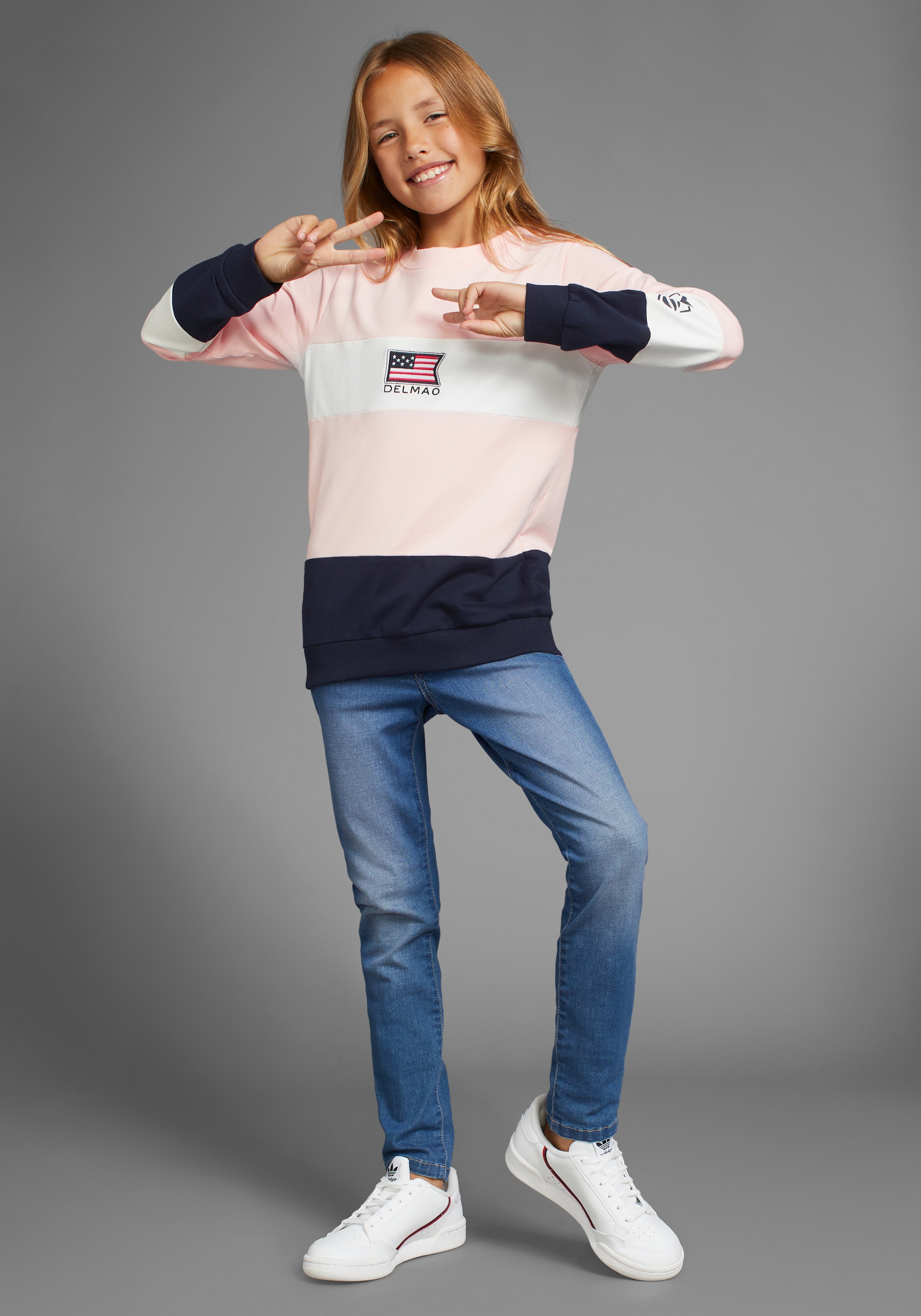 DELMAO Sweatshirt »Colorblocking Sweatshirt«, mit Logo-Stickerei für Mädchen