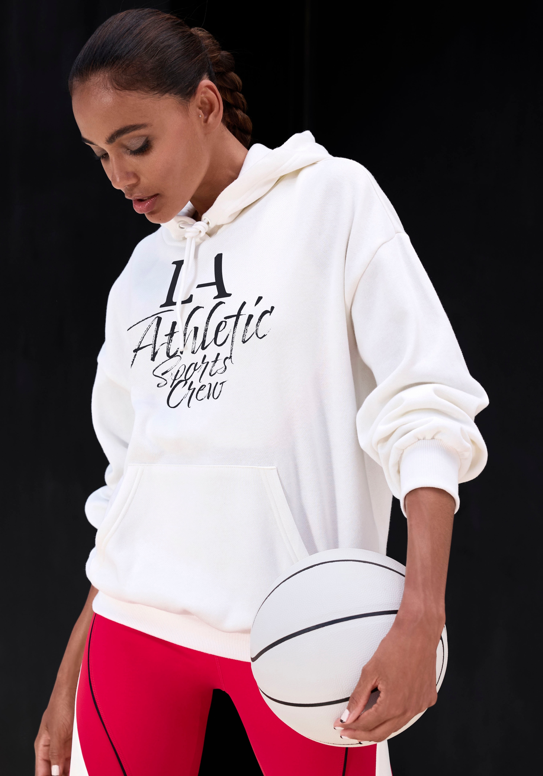 LASCANA ACTIVE Kapuzenpullover, mit sportlichem Schriftzug