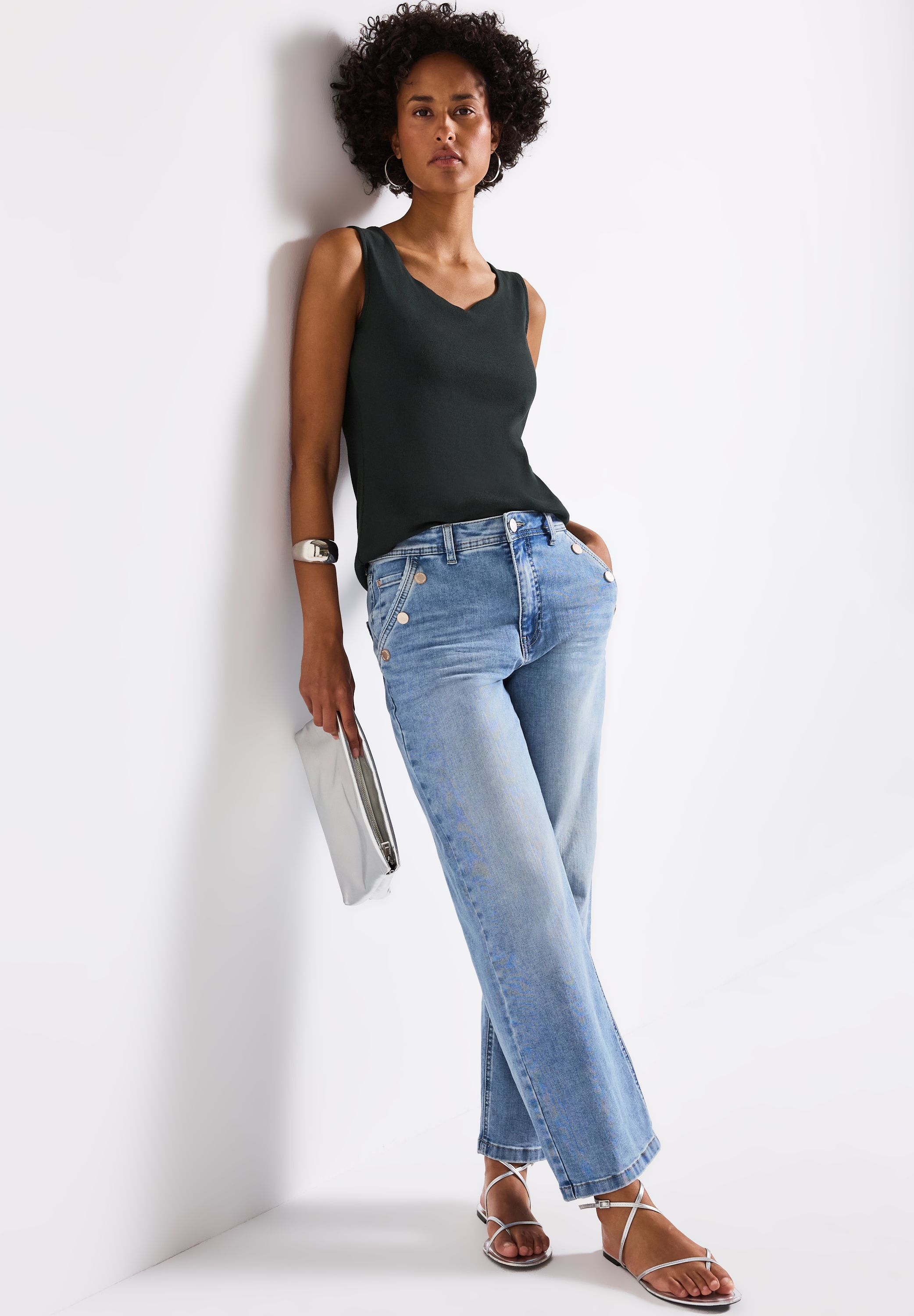 STREET ONE Shirttop »GANIA«, mit Herzausschnitt und Stretch