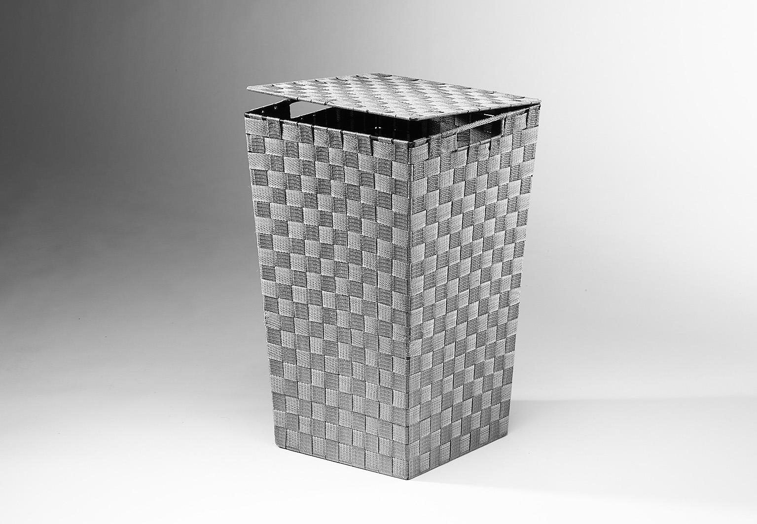 locker Wäschekorb, aus Nylon und Metall