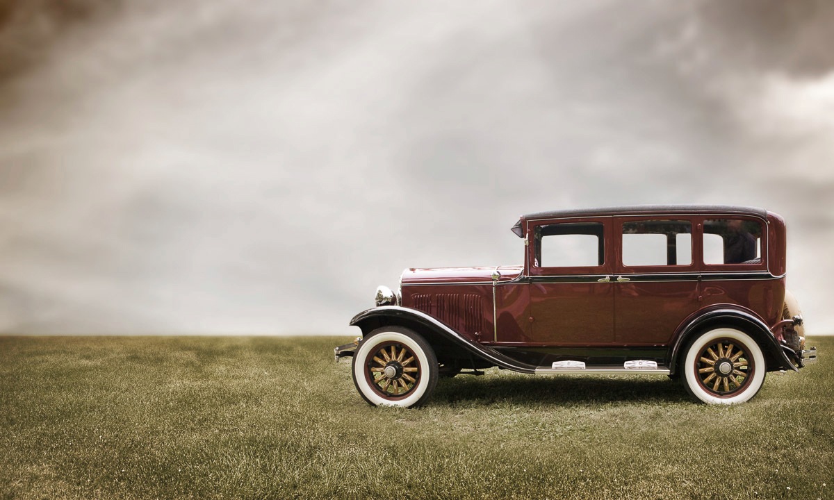 Image of Papermoon Fototapete "Antikes Auto"