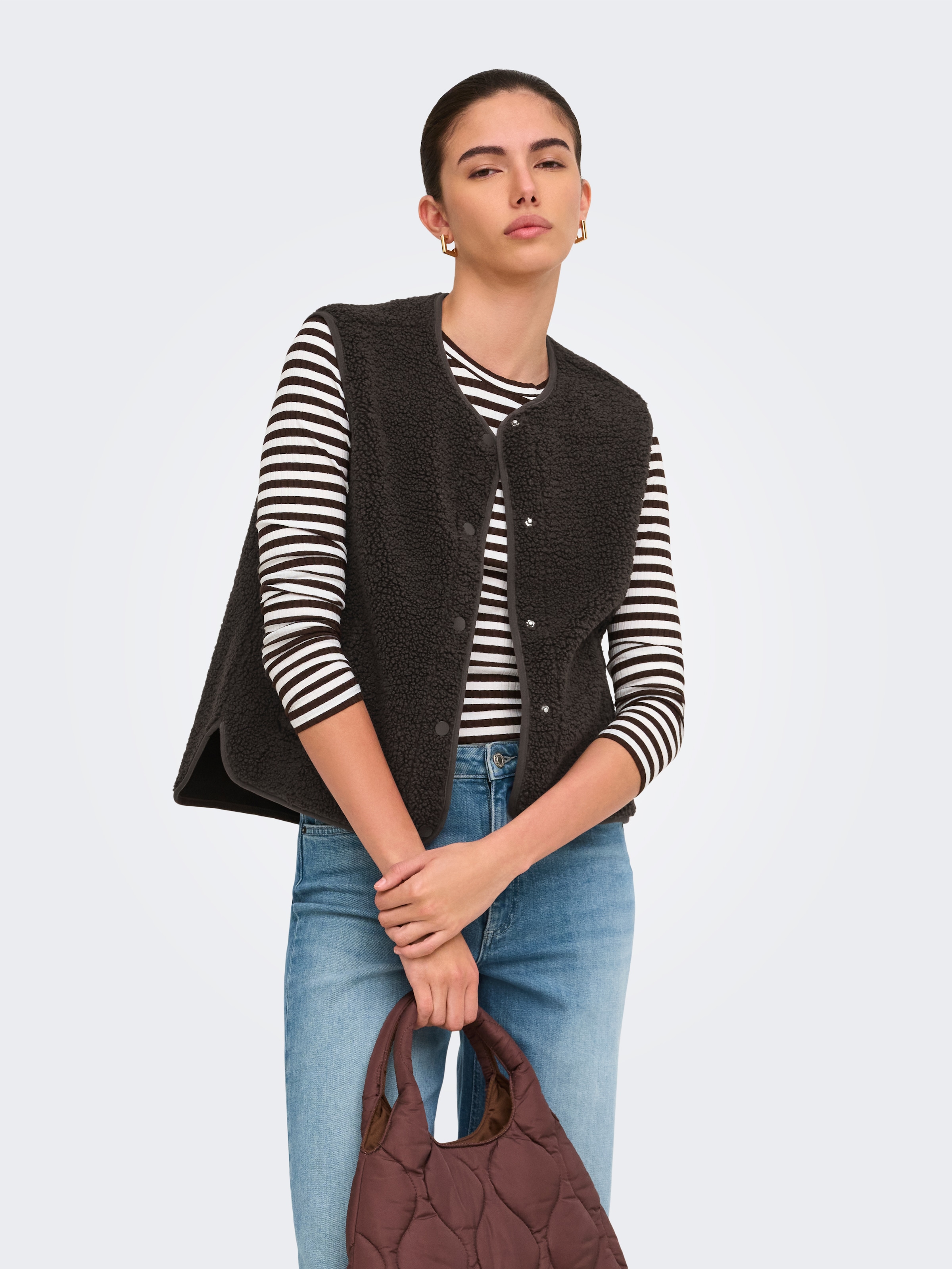 JDY Gilet en peluche »JDYSIMINA TEDDY WAISTCOAT OTW QIQ NOOS« fibre synthétique,