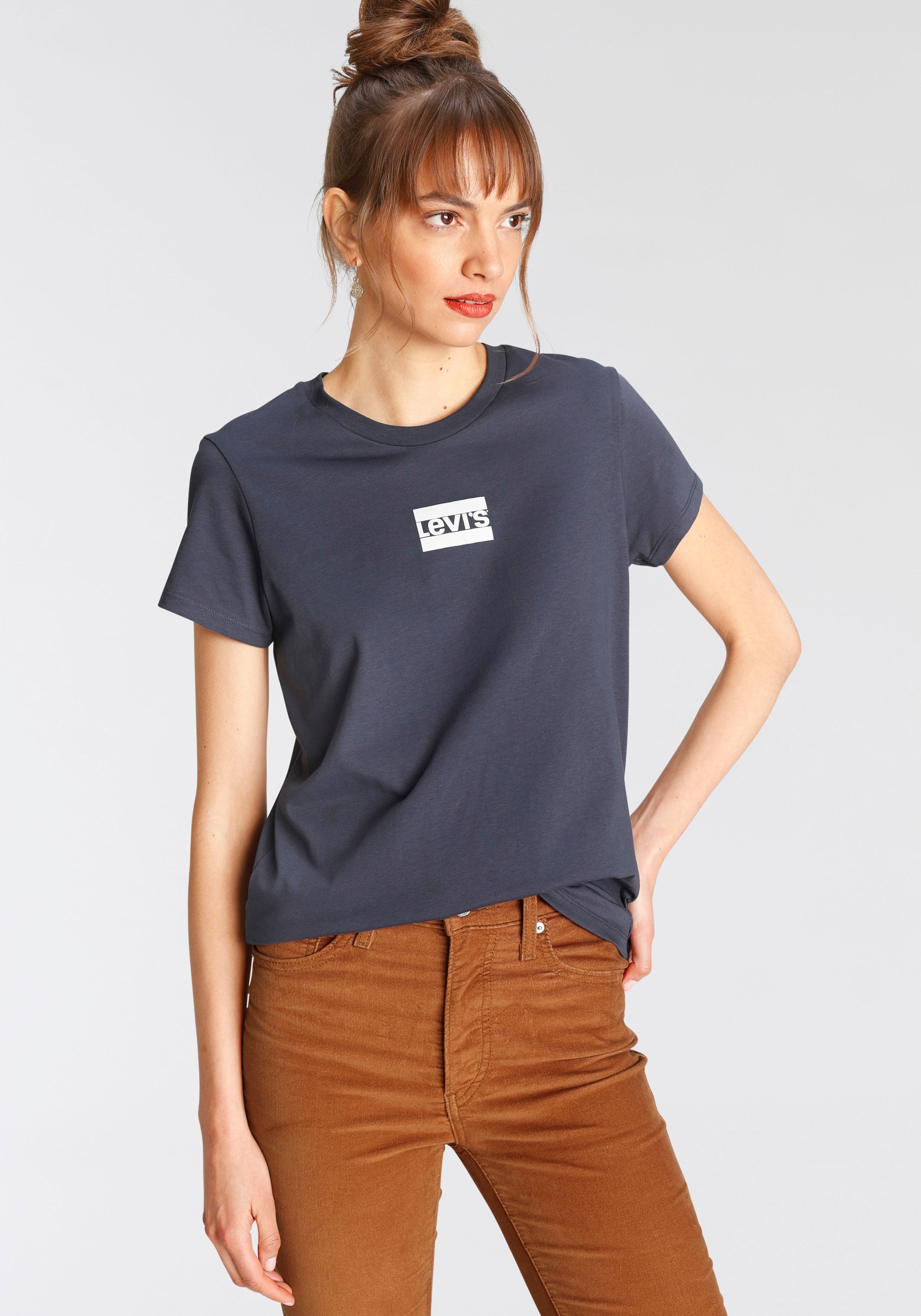 Image of Levi's® Rundhalsshirt »THE PERFECT TEE«, mit Sports-Logo bei Ackermann Versand Schweiz
