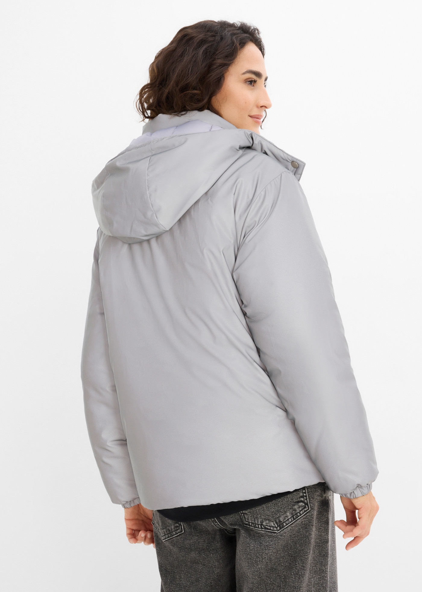 bonprix Funktionsjacke mit reflektierendem Design, Oversize-Passform, sportlicher Stil