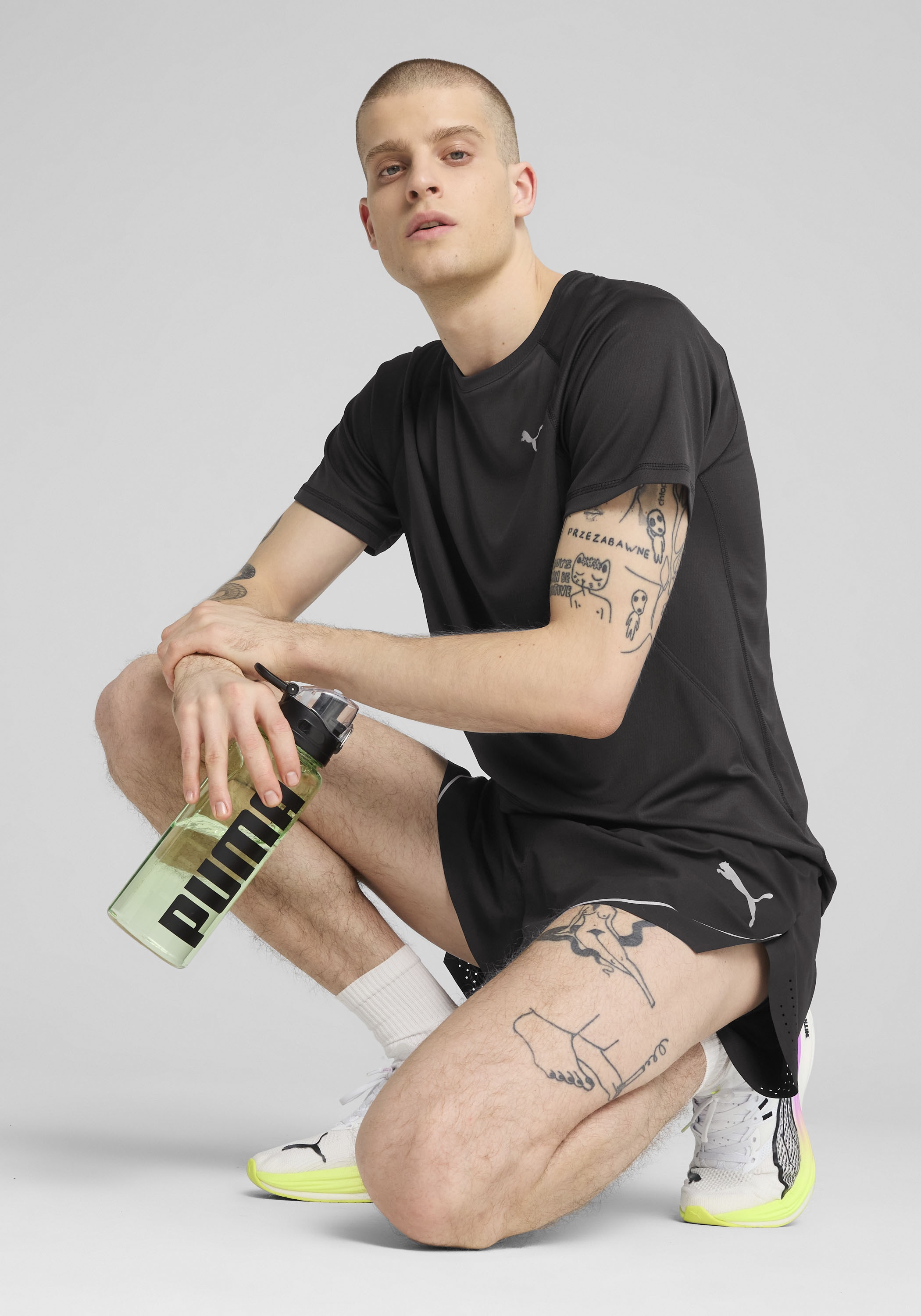 PUMA Laufshirt »M RUN VELOCITY TEE (POLY)« ergonomische Schnittführung, DryCELL Technologie, Flatlock-Nähte