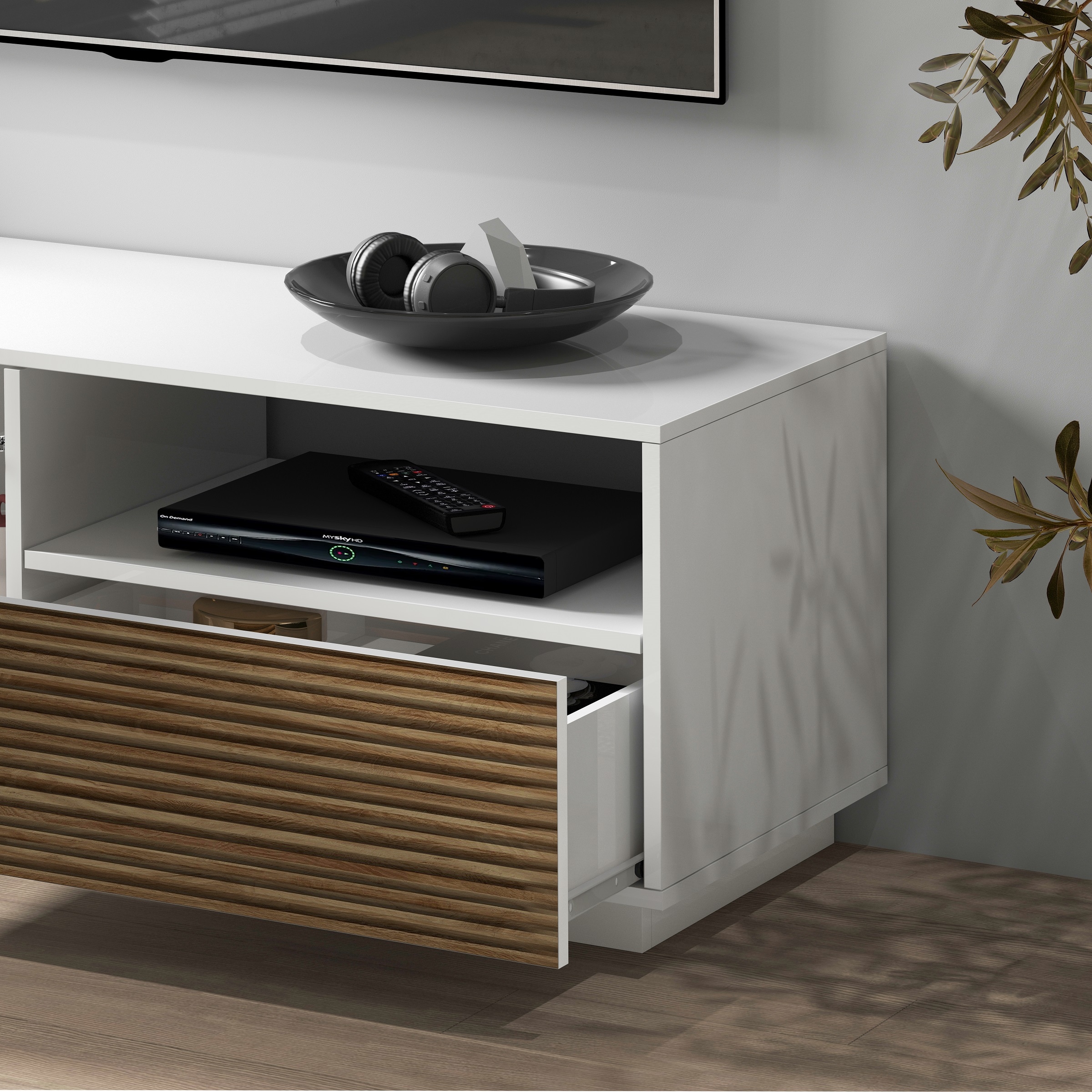 Home affaire Lowboard »Vega,Lowboard,TV Board,TV Schrank,150 cm« mit 2 Türen und 1 Schublade,Fronten mit Rillen-Optik