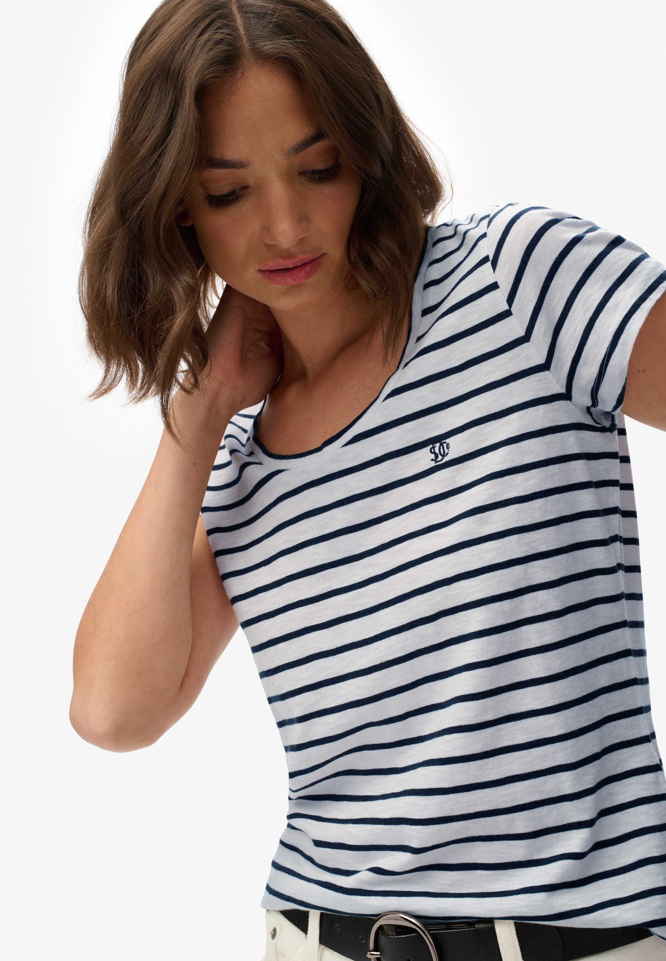 Superdry T-shirt »STUDIOS SCOOP NECK TEE«