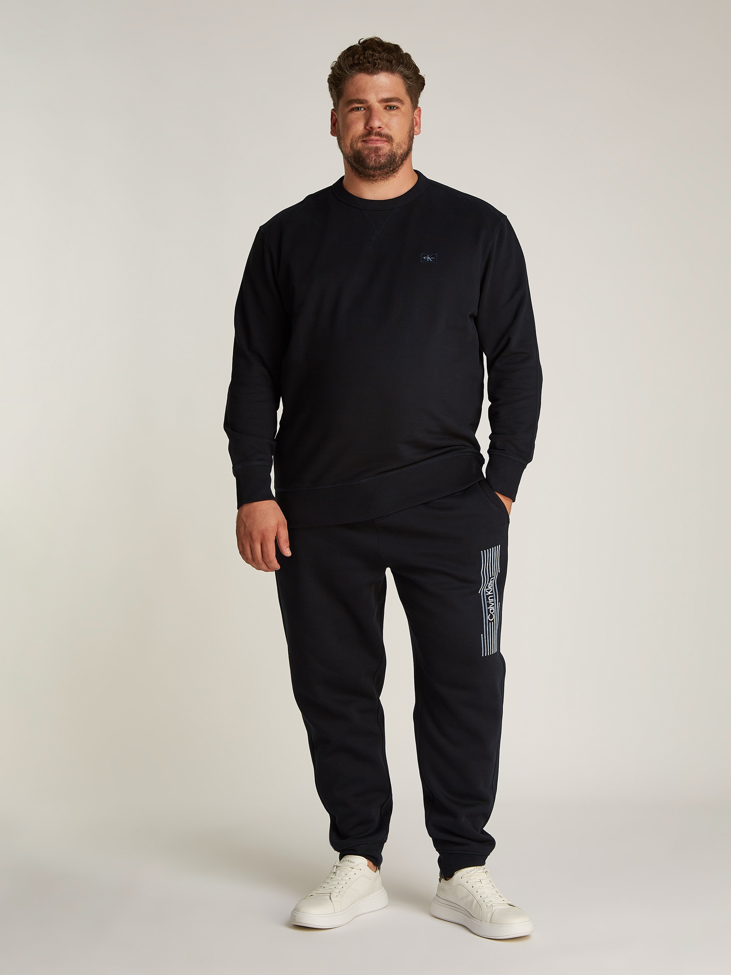 Calvin Klein Jeans Plus Sweatshirt »PLUS WOVEN LABEL CREW NECK«, in grossen Grössen
