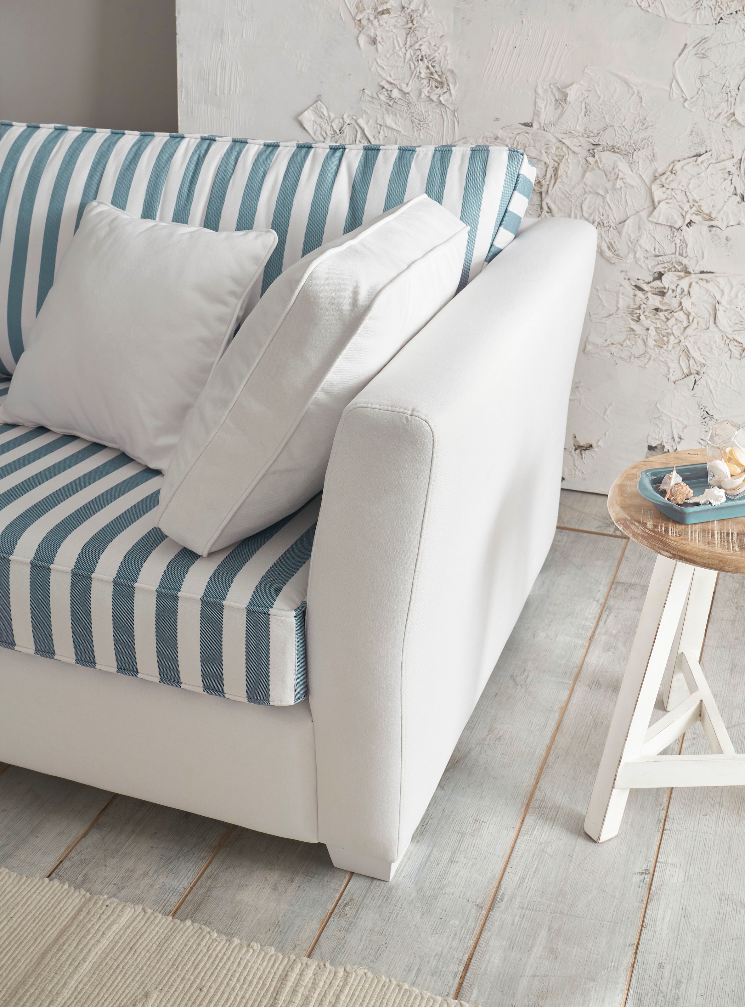 Home affaire 2,5-Sitzer »CALIFORNIA«, maritimer Landhausstil, in 3 Breiten, mit Holzfüssen Weiss lackiert