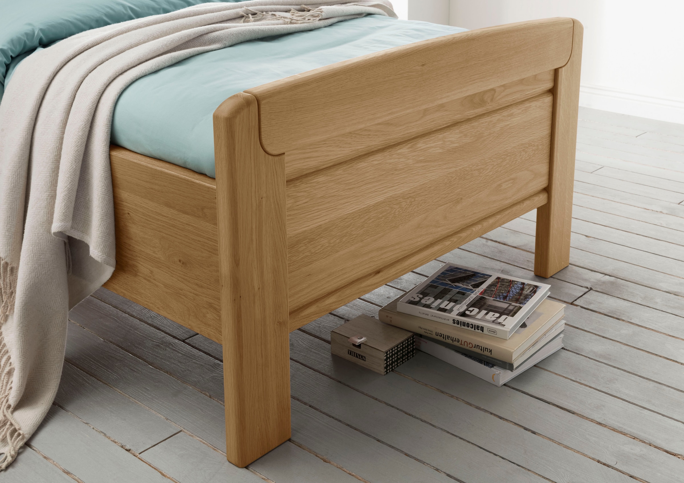 WIEMANN Holzbett »Kiruna, Bettgestell, Bettrahmen, teilmassiv Eiche«, (4-fache Liegehöhenverstellung, MADE IN GERMANY), Kopf- und Fussteil aus Massivholz, verschiedene Grössen, in Komforthöhe