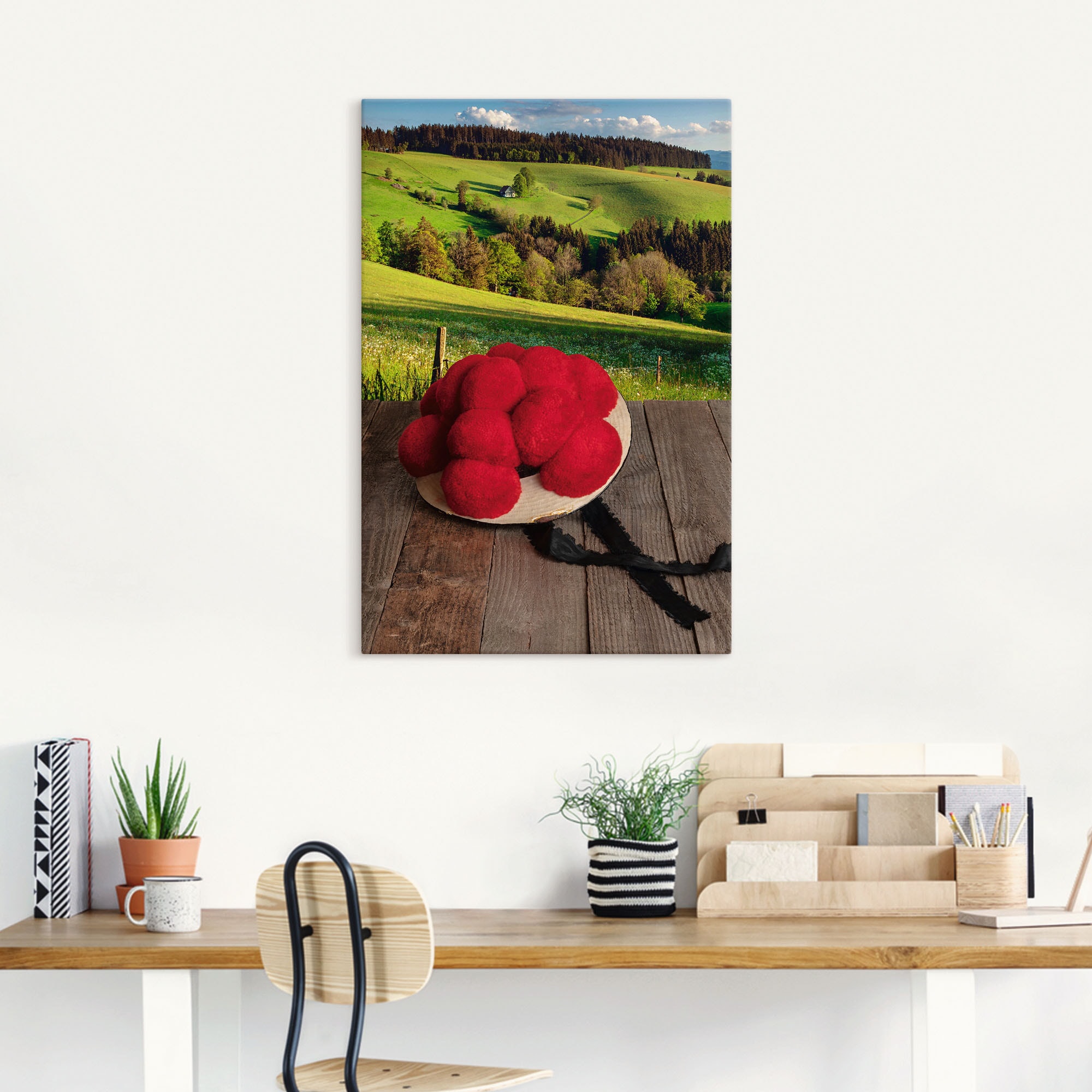 Artland Wandbild »Schwarzwälder Bollenhut auf Holztisch«, Wiesen & Baumbilder, (1 St.), als Alubild, Outdoorbild, Leinwandbild in verschied. Grössen