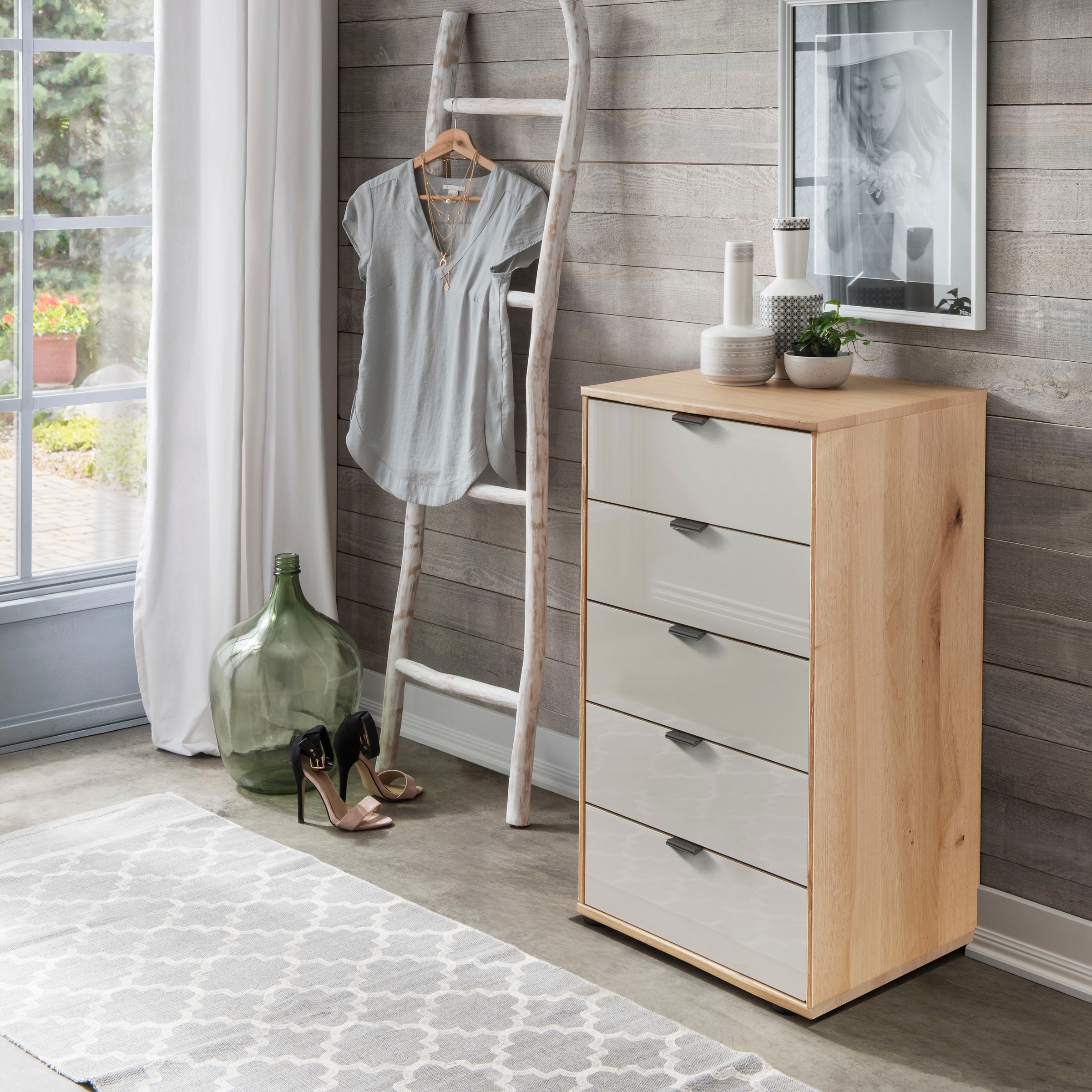 WIEMANN Schubkastenkommode "Cardiff Sideboard, Wäscheschrank, teilmassiv Bianco-Eiche, Schubladen" Glas- oder Massivholzfront, verschiedene Breiten, MADE IN GERMANY, Schubkästen inklusive Selbsteinzug und Dämpfung
