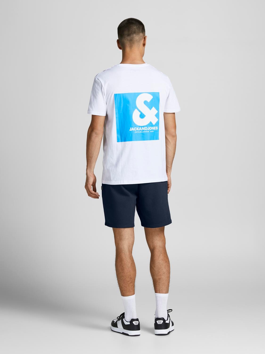 Jack & Jones Shorts »JPSTGORDON BRADLEY SWEAT SHORTS MID«, mit elastischem Bund