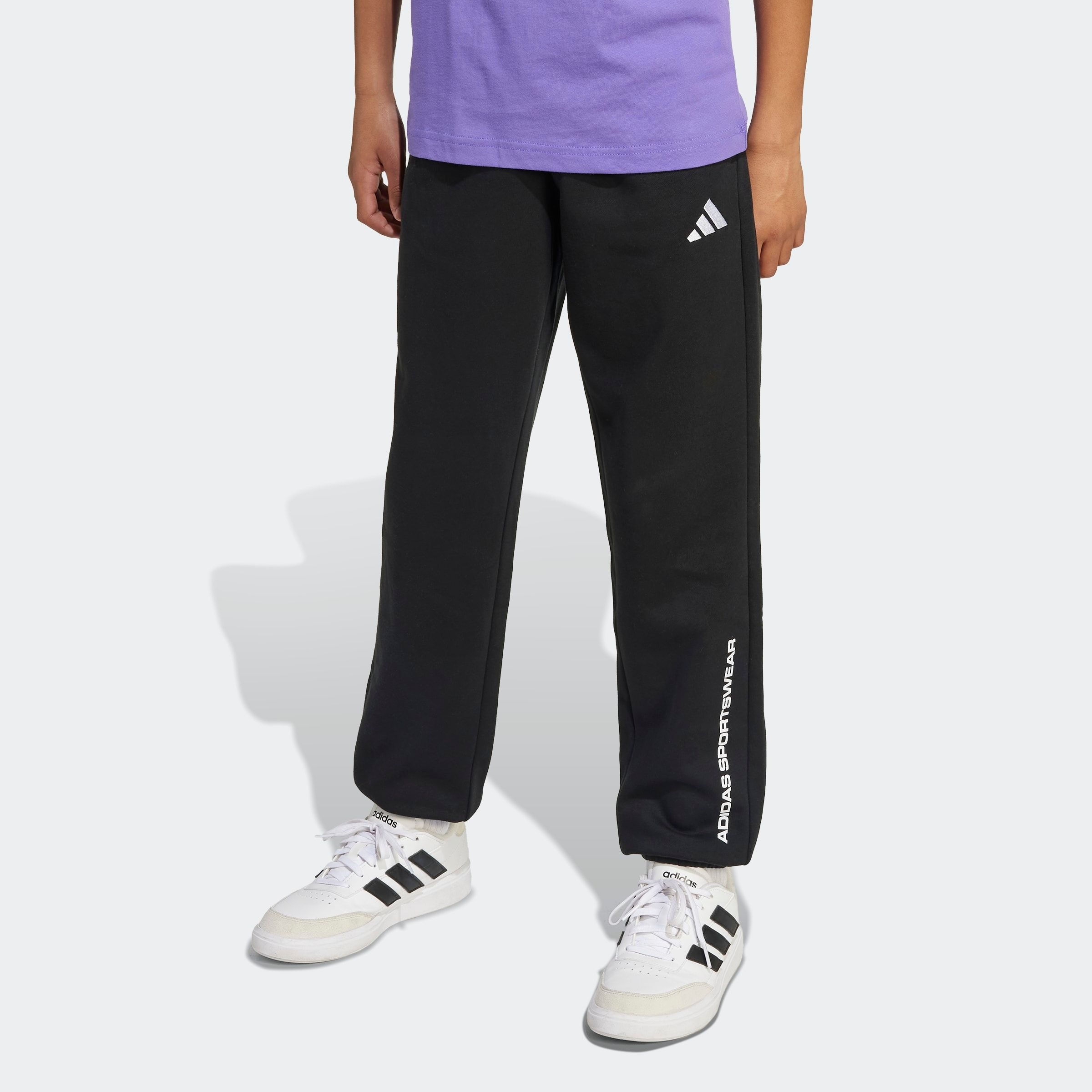 Image of adidas Sportswear Sporthose "ADIDAS SLOGAN FLEECE" für Kinder, sportlicher Stil, aus Baumwolle und Polyester