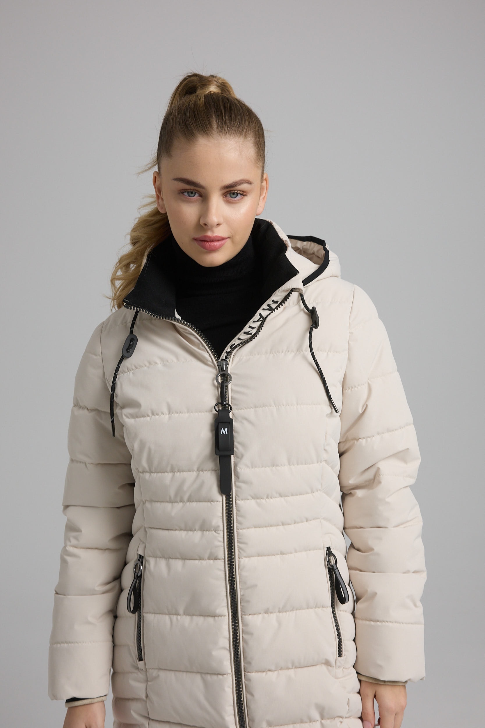 MANISA Steppmantel mit Stehkragen und Reissverschluss