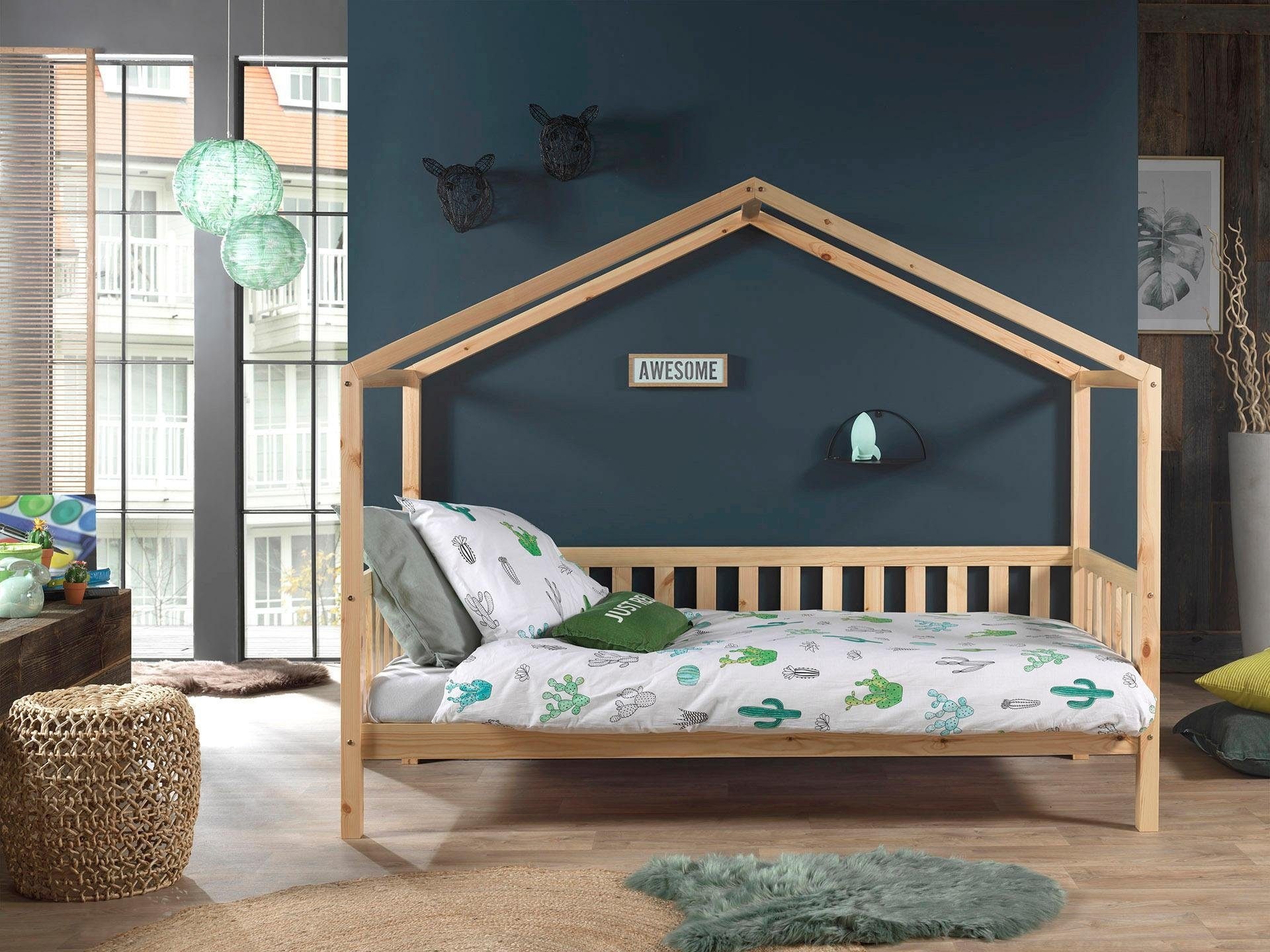 Vipack Hausbett »Dallas, mit Dachaufbau, Kiefer massiv, stabil gebaut« B/H/T ca. 210x170x97cm, mit Sprossenumrandung,  wahlweise mit oder ohne Bettschublade und Textilhimmel