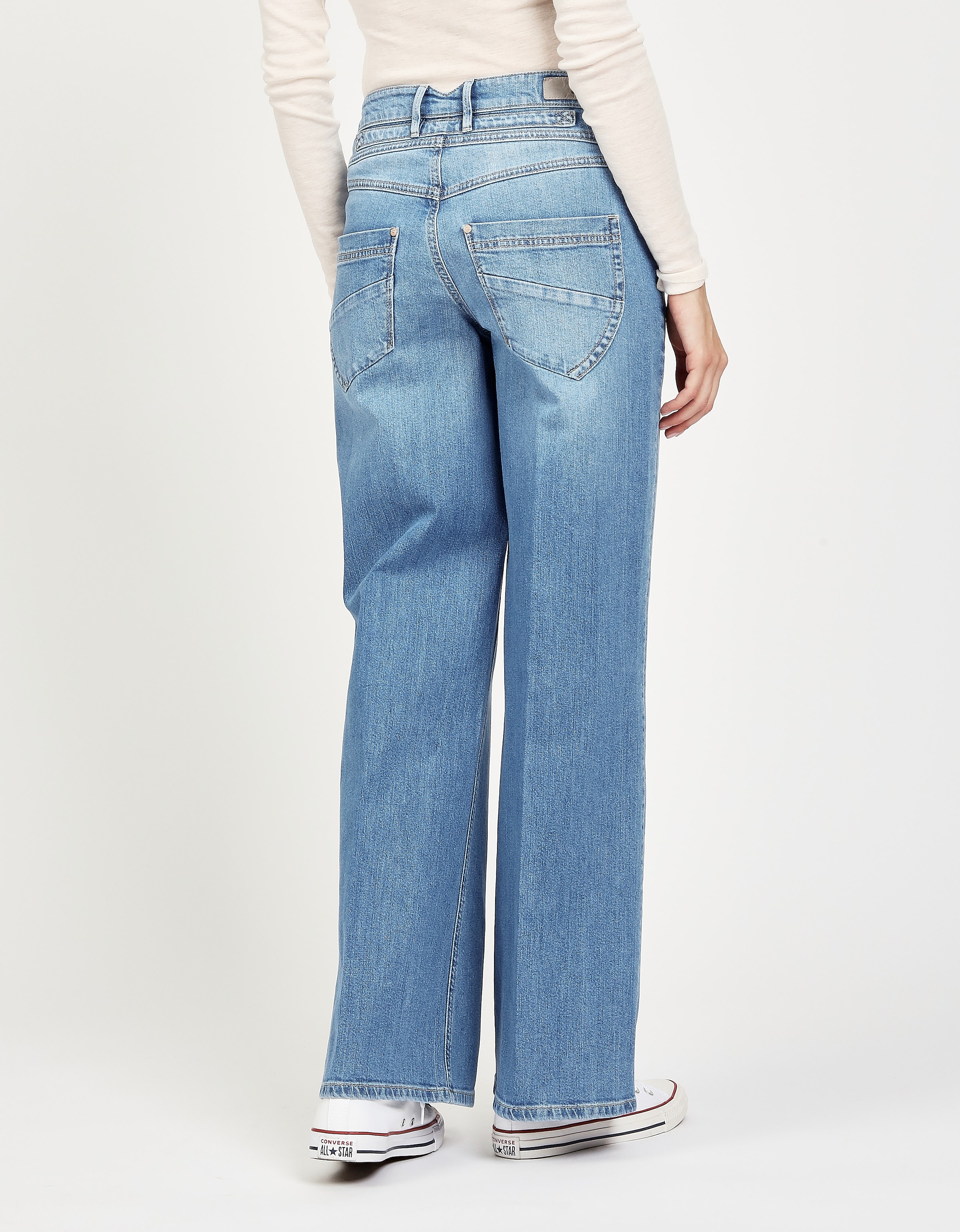 GANG Weite Jeans »94MEDINA WIDE«, mit Knopfverschluss - angelehnt an die Amelie Wide