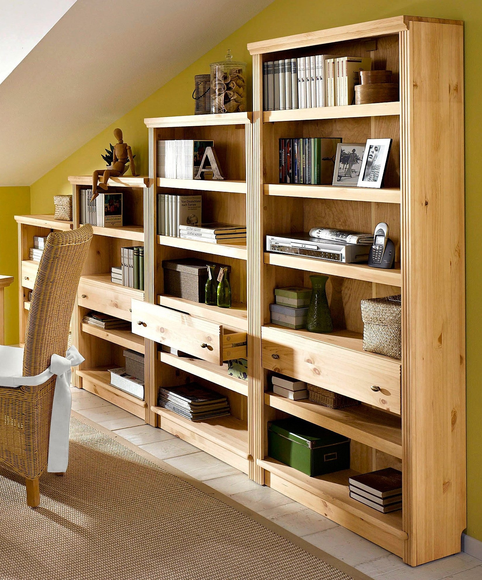 Image of Home affaire Standregal »Soeren«, aus massiver Kiefer, Masse: (B/T/H): 80/29/185 cm, mit 5 Regalböden bei Ackermann Versand Schweiz