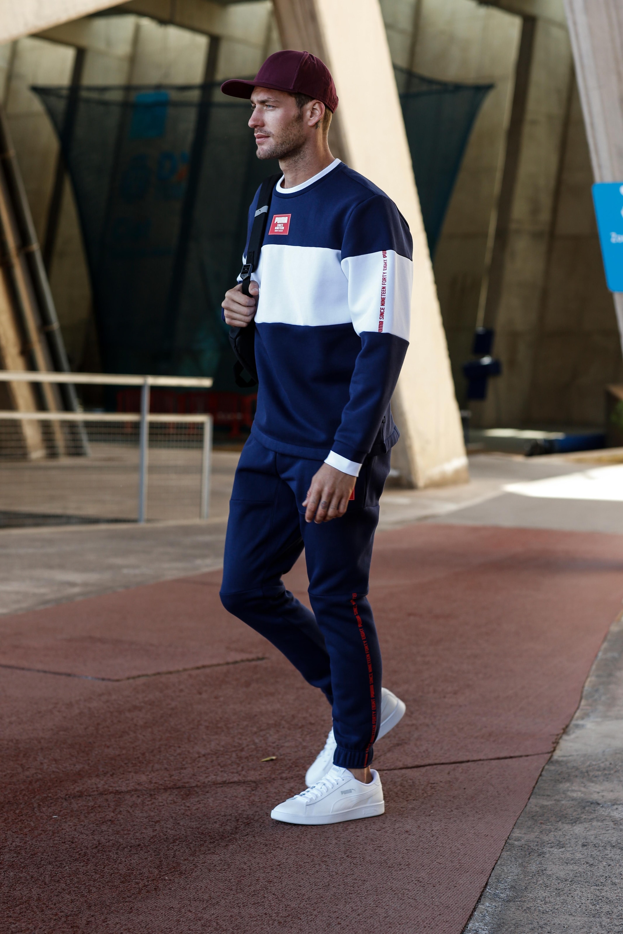 PUMA Sneakers »SMASH V2 L«  atmungsaktives Obermaterial aus Leder und Synthetik, Schnürung