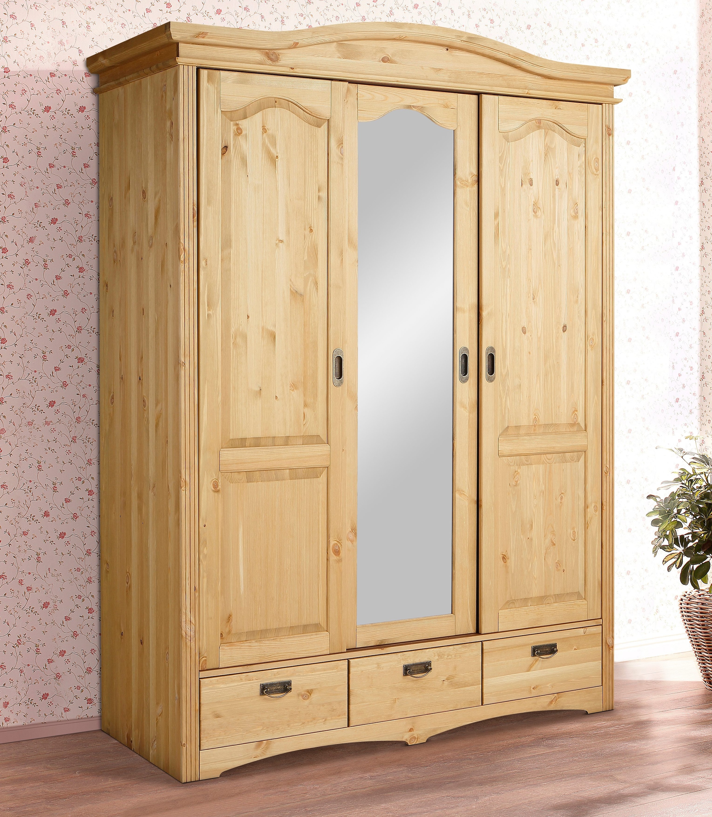 Home affaire Schiebetürenschrank »Konrad, Landhausstil, rustikal, mit Schubladen + Spiegel, Kassetten« 3 Breiten: 153/202/249 cm  H/T ca.207/64 cm,  massive Kiefer, FSC®-zertifiziert, Messinggriffe, mehrere Varianten