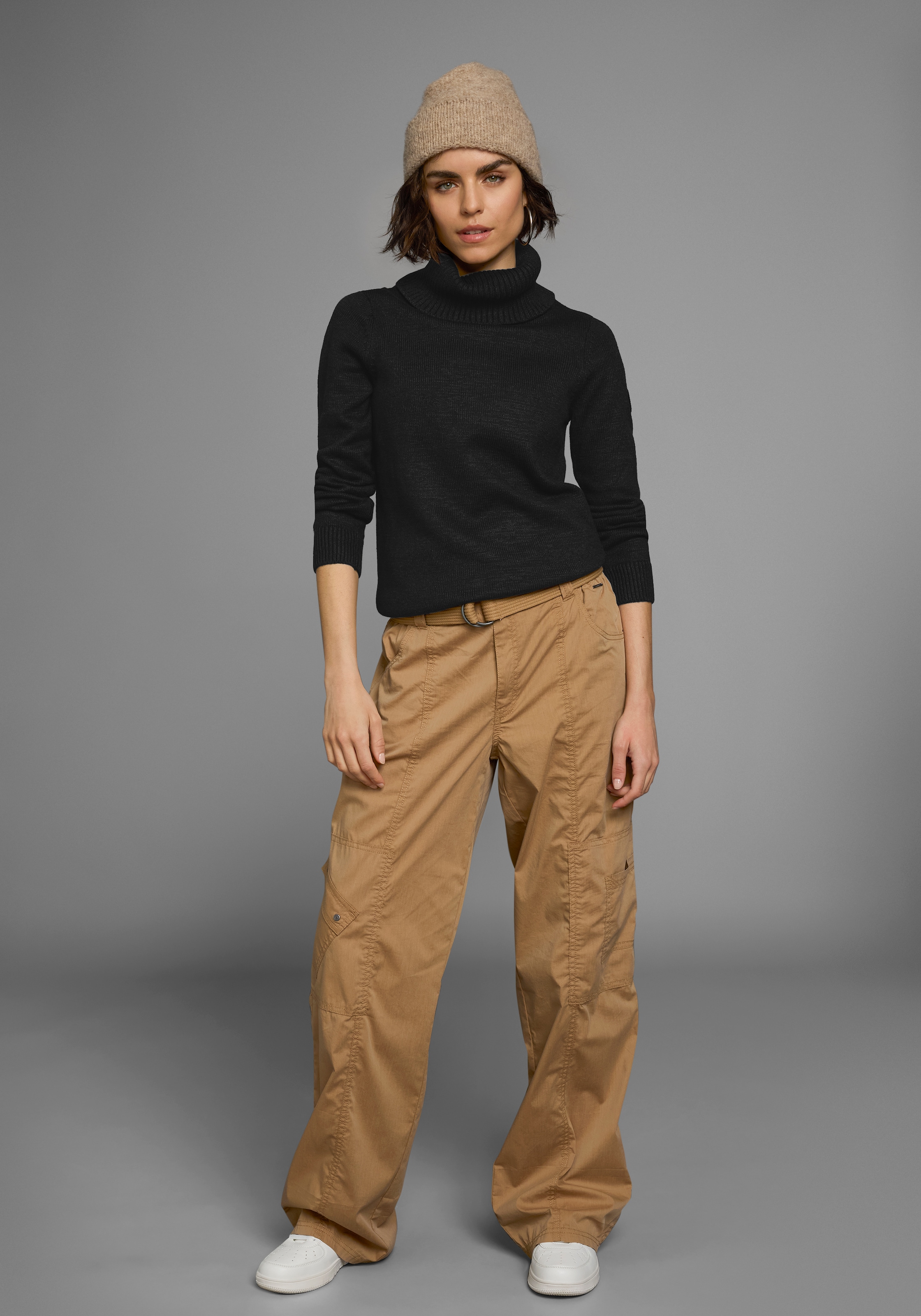 KangaROOS Rollkragenpullover, in klassischer Form