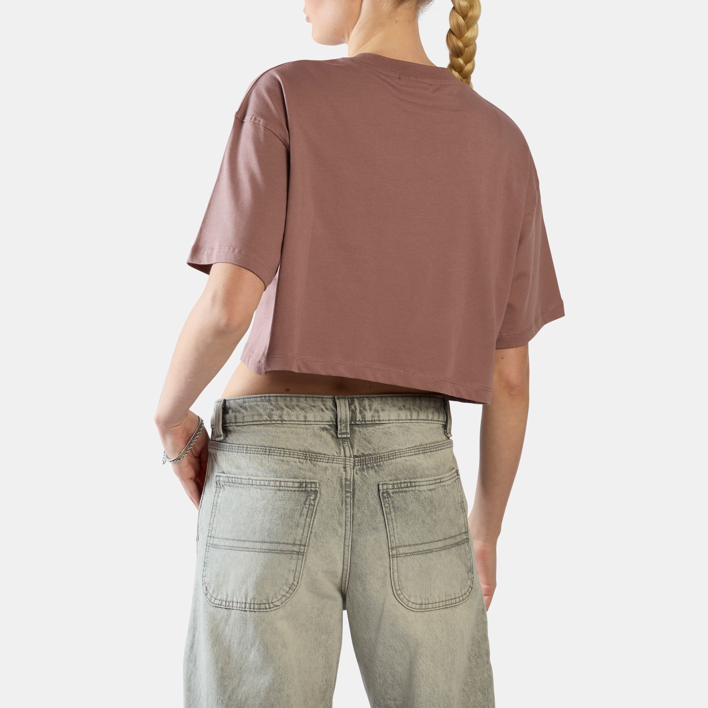 Reebok T-Shirt »ID CROPPED BOX FIT T-SHIRT« mit Rundhalsausschnitt, sportlicher Stil, T-Shirt-Schnitt