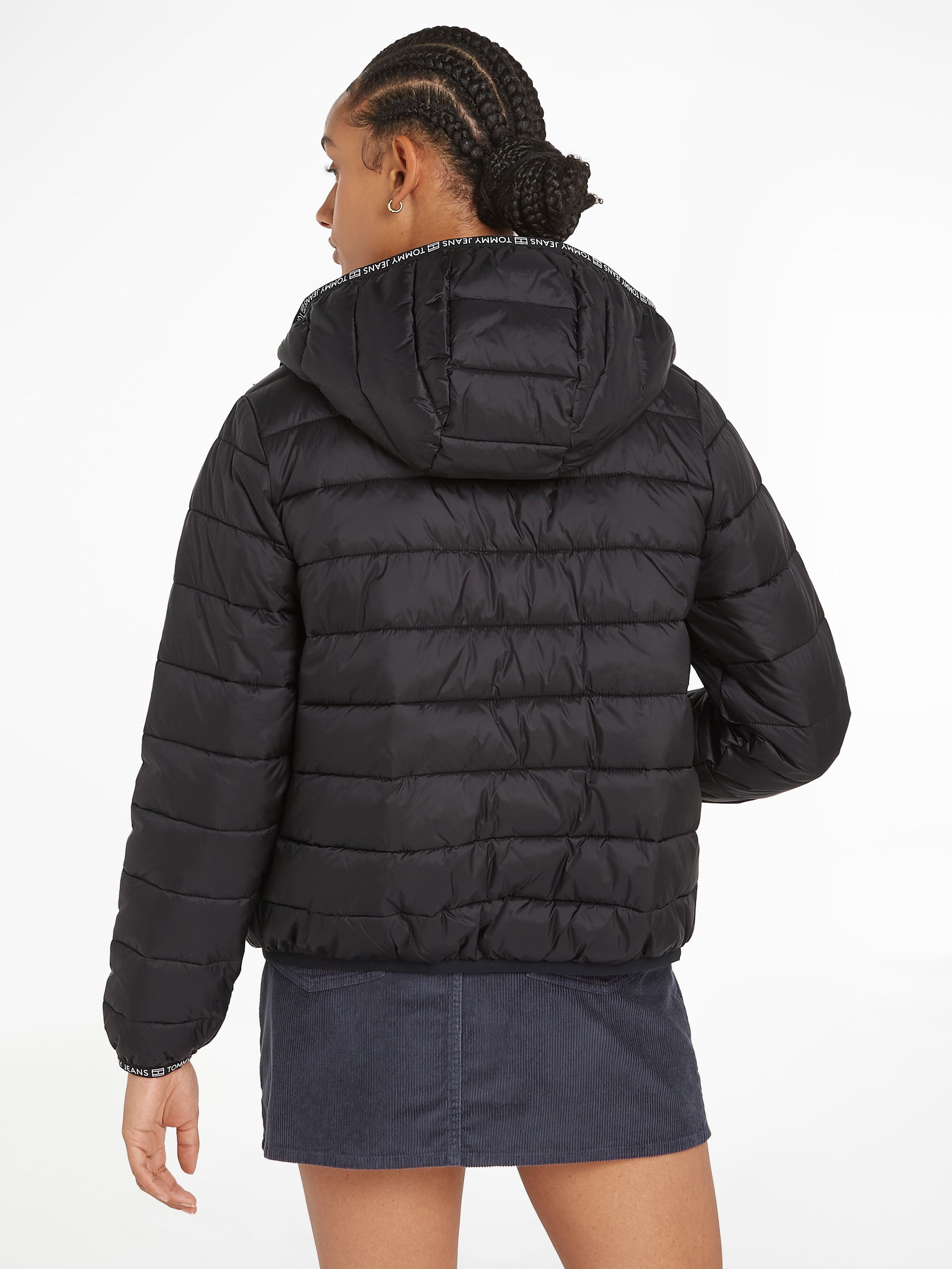 Tommy Jeans Curve Steppjacke »TJW QUILTED TAPE HOOD JACKET EXT«, mit Kapuze, Grosse Grössen