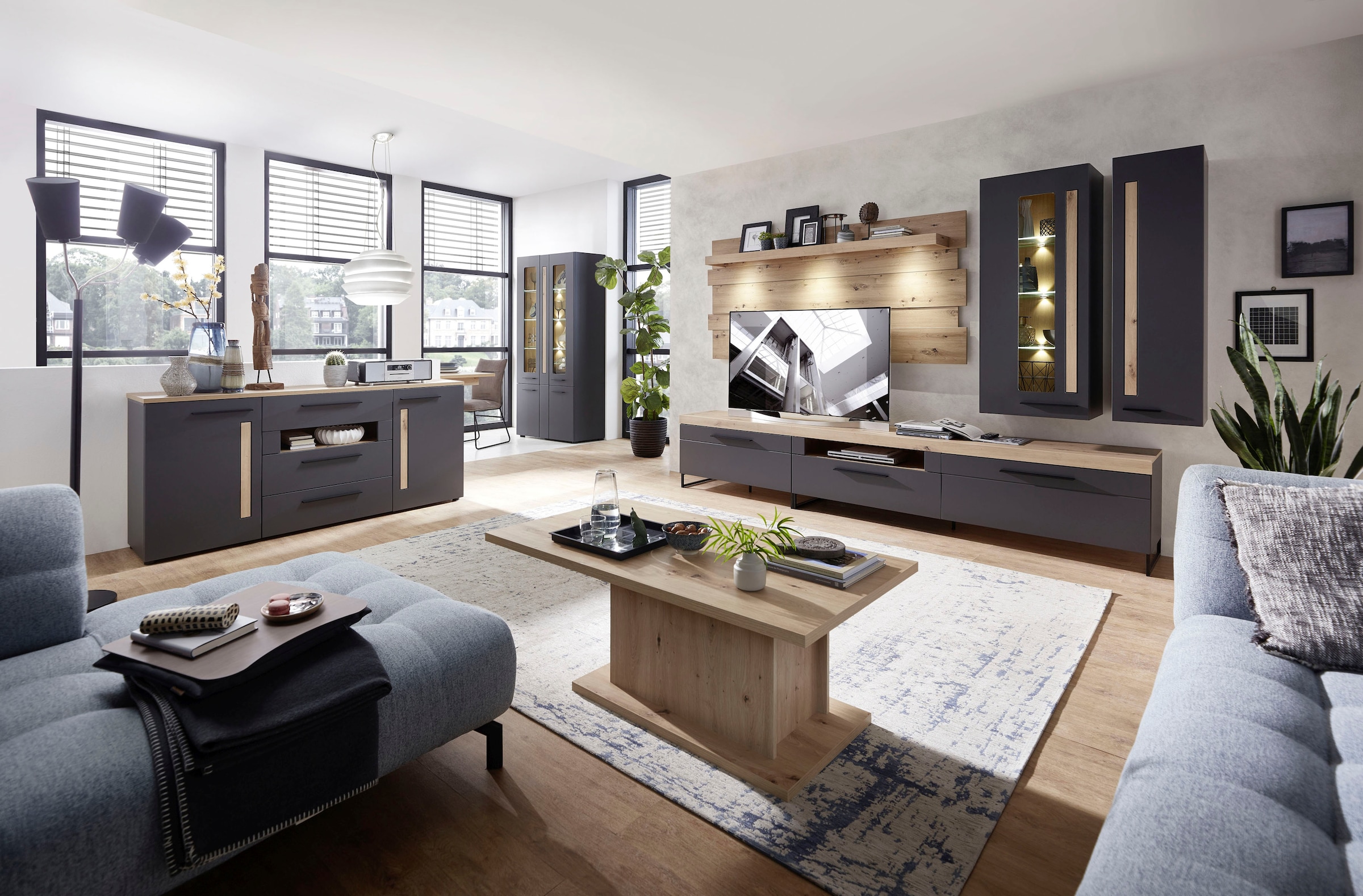 Innostyle Standvitrine »Loft Two«, mit Soft-Close-Funktion, inkl. Beleuchtung