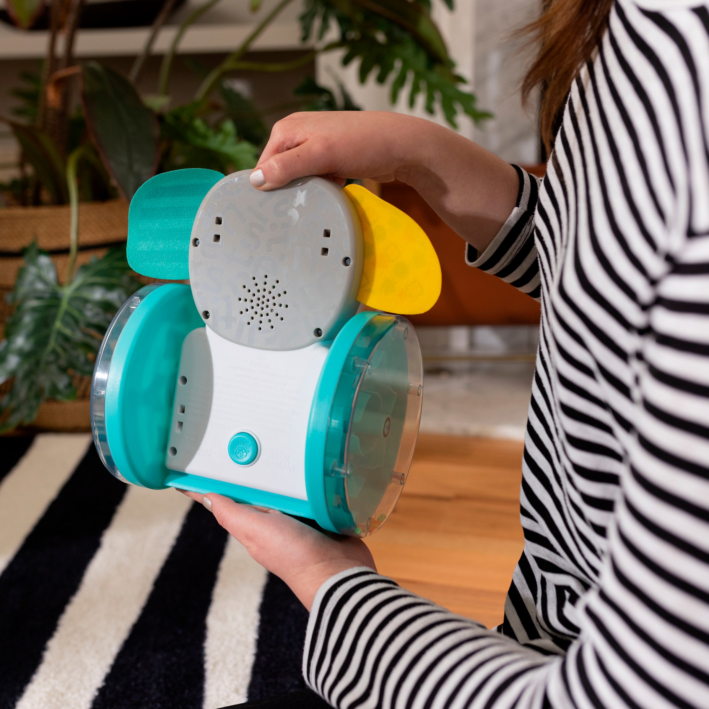 Baby Einstein Jouets éducatifs »Chase & Tap Earl  Interactive Crawling Toy«