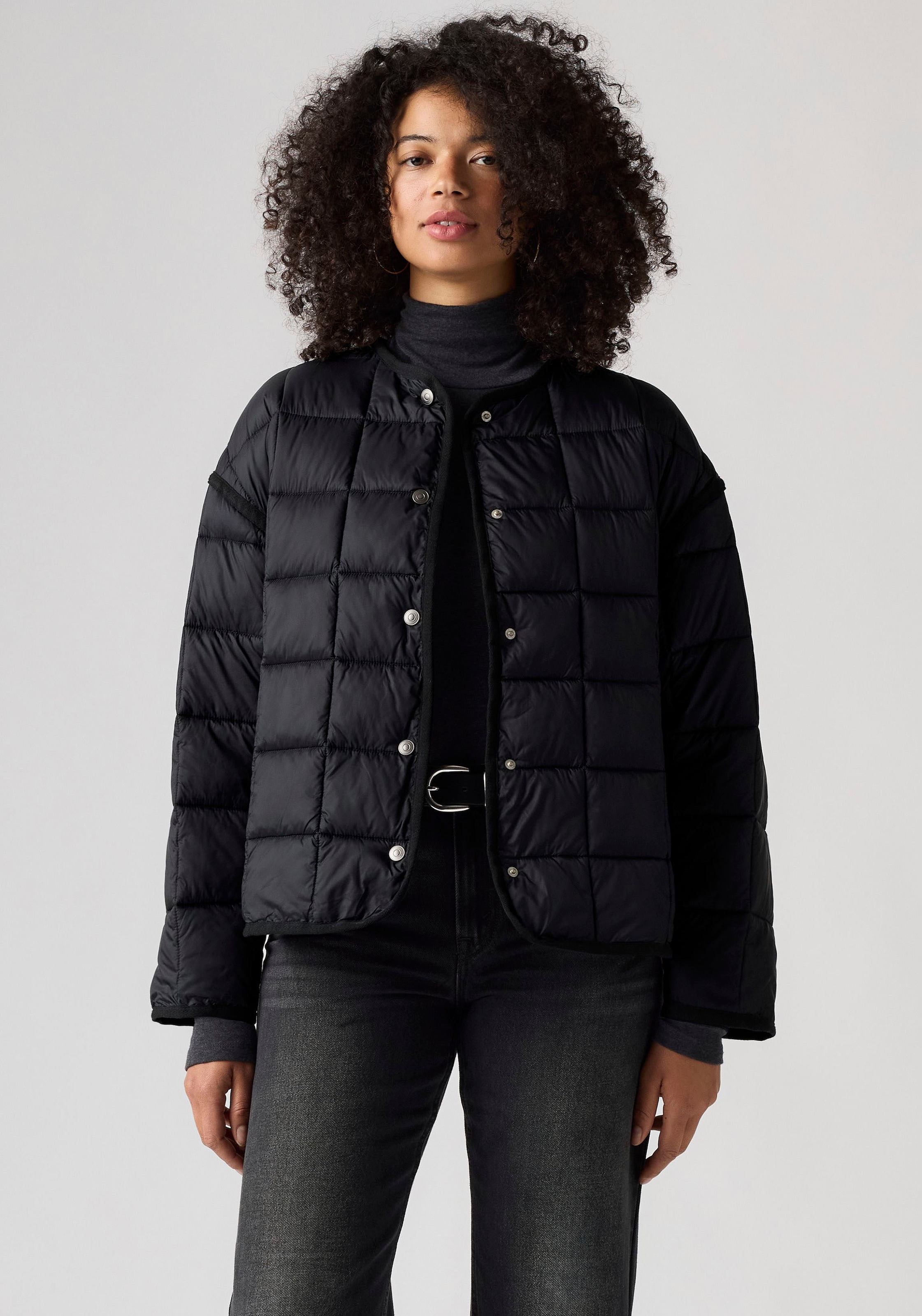 Image of Levis Steppjacke Paspelierung an Abschlüssen und Ärmeleinsatz