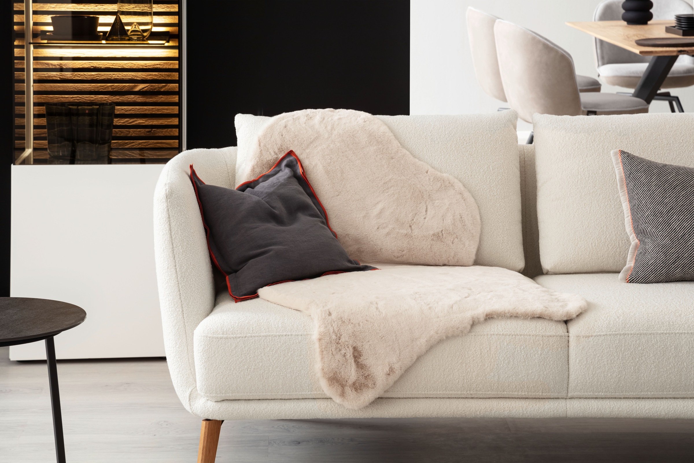 SCHÖNER WOHNEN-Kollektion Fellteppich »Tender« fellförmig 26 mm Höhe weich durch Microfaser, Kaninchenfell Haptik, Kunstfell, waschbar