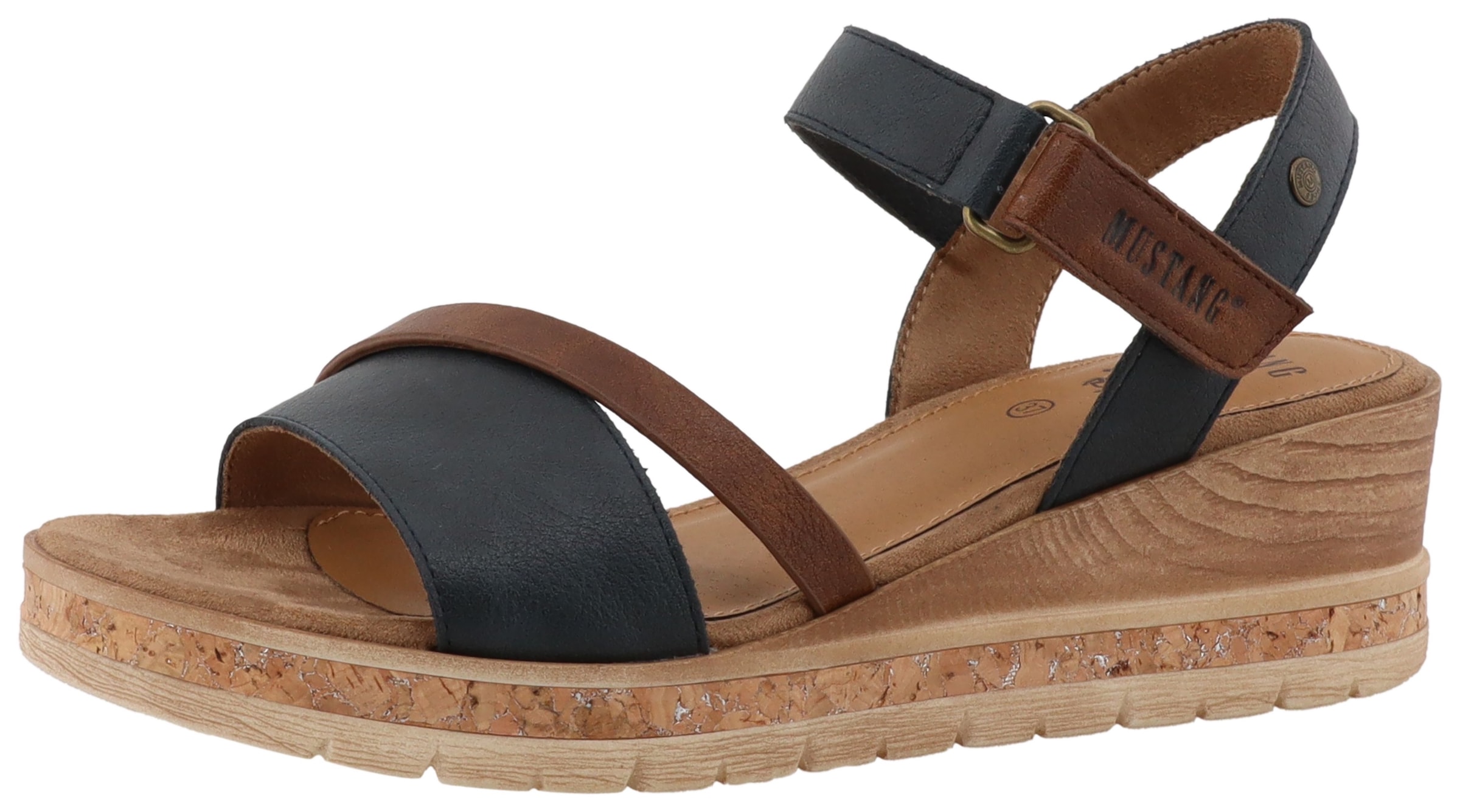 Image of Mustang Shoes Keilsandalette "Ileana" Riemchensandale, Sommerschuh mit Logoprägung