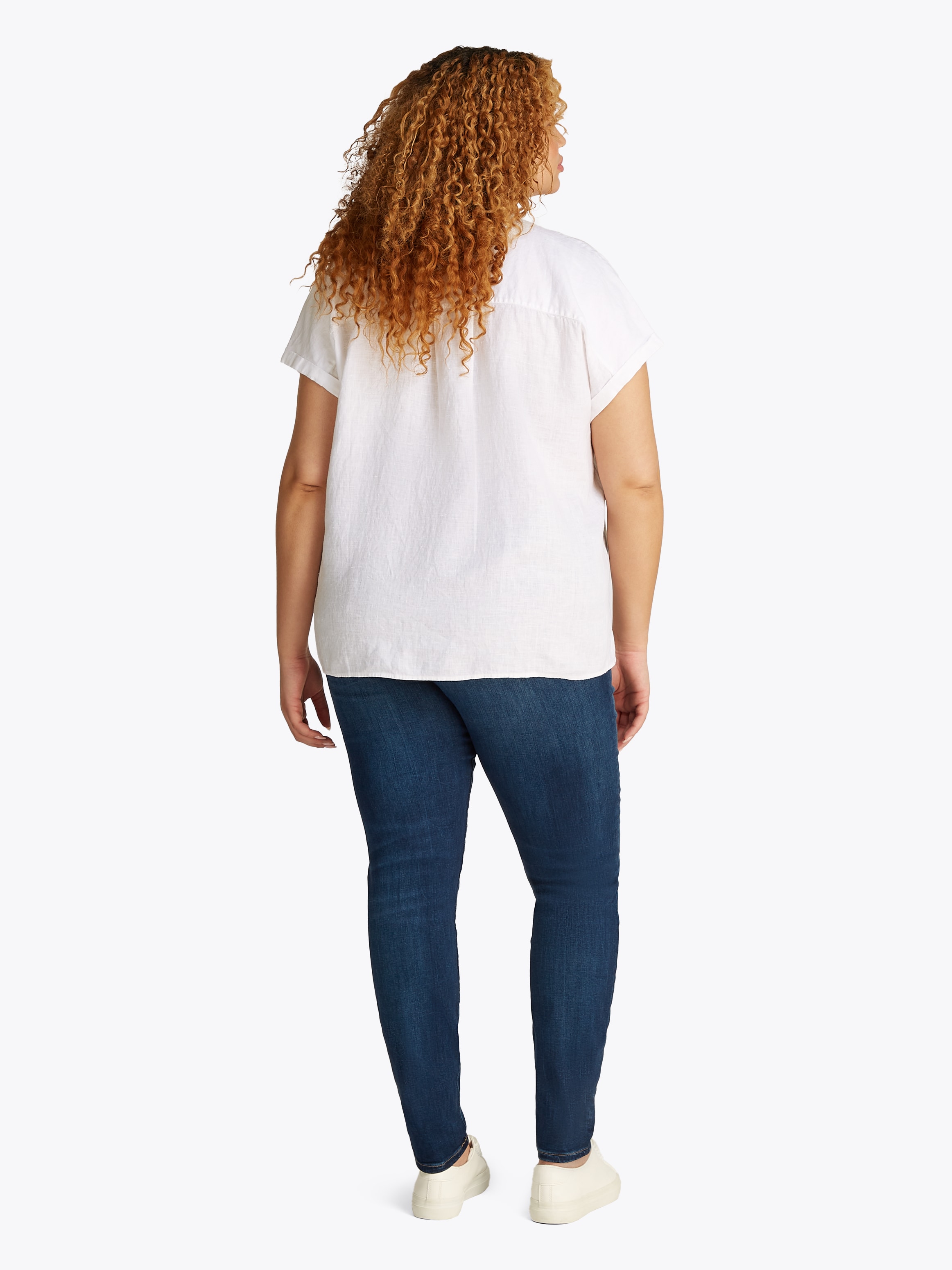 Tommy Hilfiger Curve Klassische Bluse »CRV ESS LI COLLARLESS S/S BLOUSE«, in Grossen Grössen, Leinenqualität, Logostickerei
