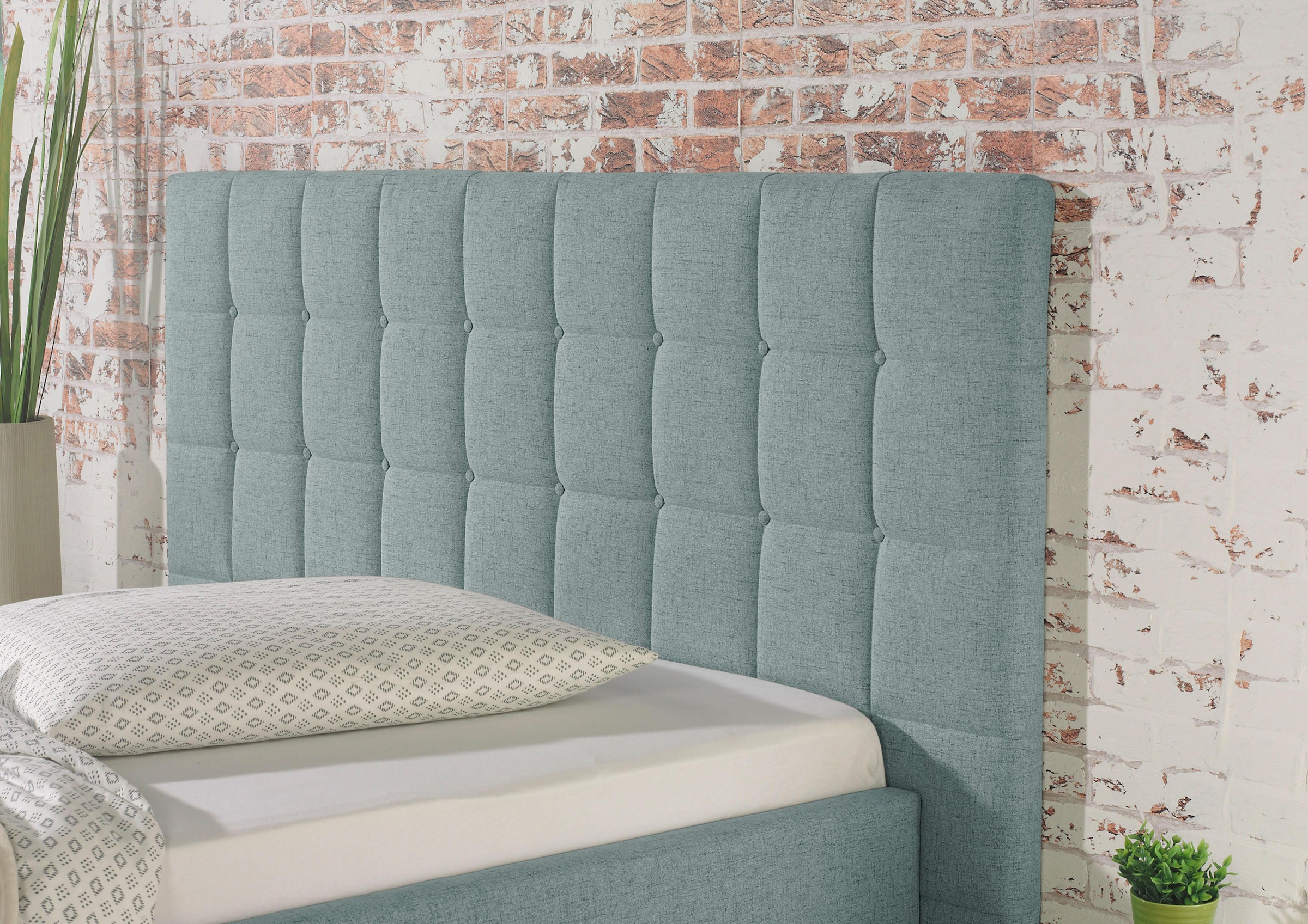 Maintal Lit rembourré »Cueno« mit und ohne Matratze in 2 Ausführungen, Steppung mit Knopfheftung