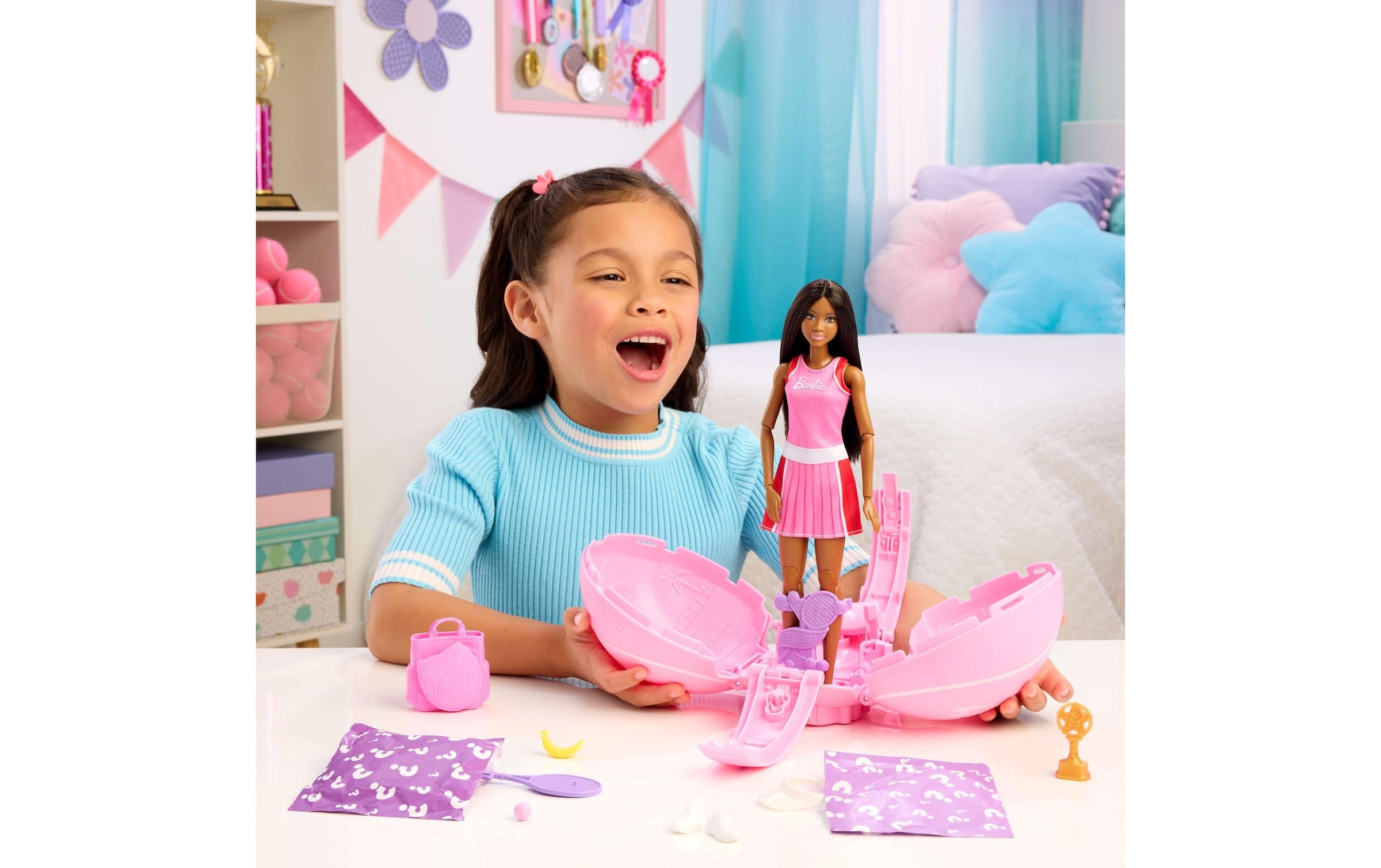 Barbie »Team Barbie Roll & Reveal Tennisspielerin-Puppe«