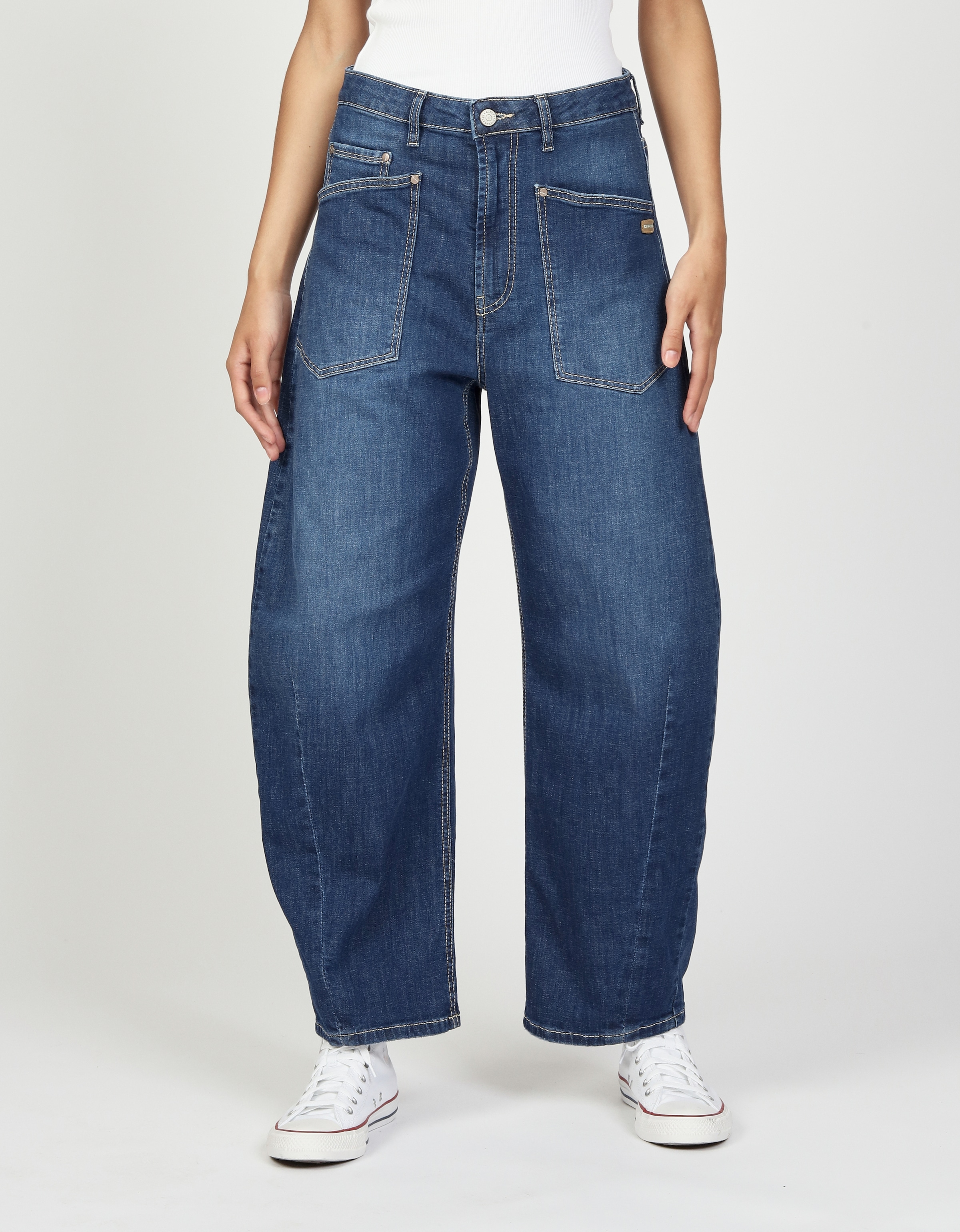 Image of GANG Relax-fit-Jeans "94ODINA" O-Shape mit aufgesetzten Taschen