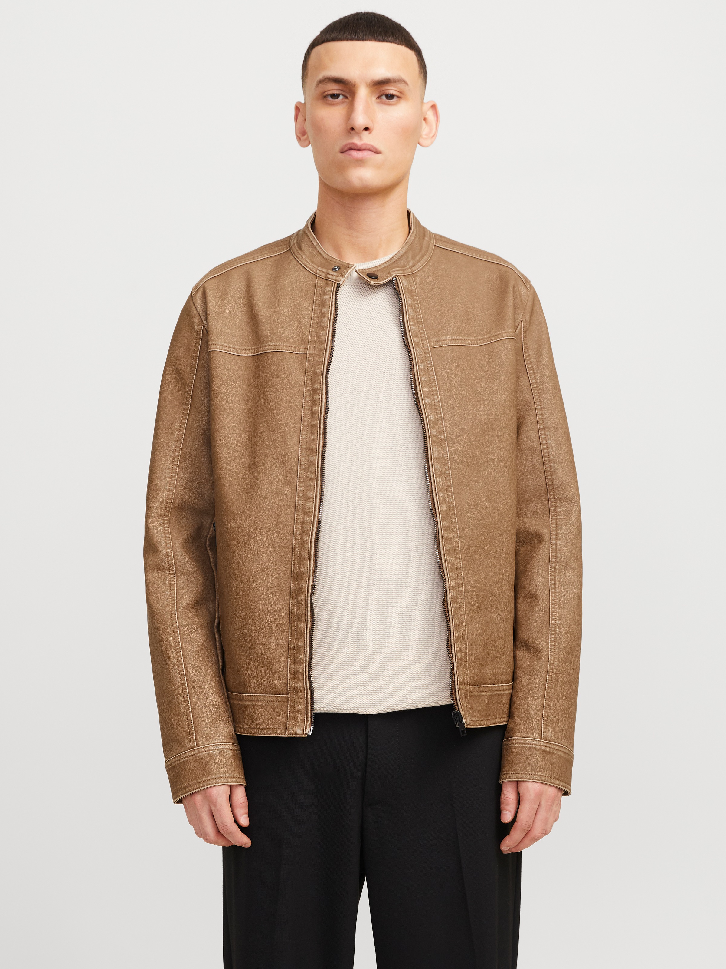Image of Jack & Jones Lederimitatjacke "JJEWARNER WASHED PU JACKET NOOS" ohne Kapuze mit Bandkragen