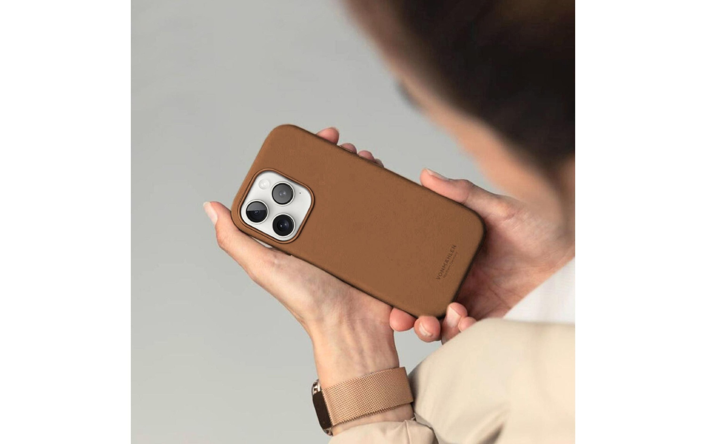 VONMÄHLEN Backcover »Like Leather iPhone 16 Pro Max«, Apple iPhone 16 Pro Max