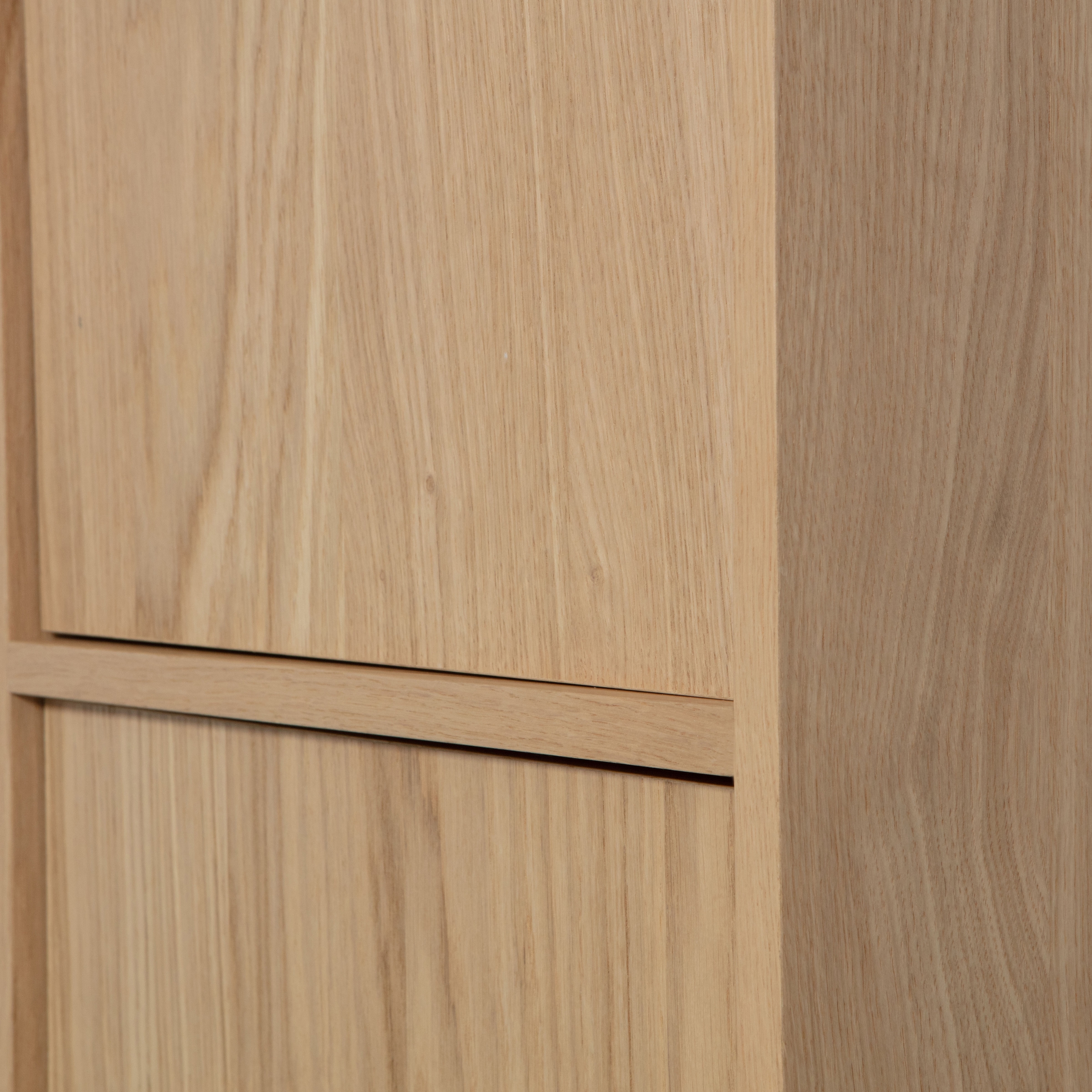 WOOOD Mehrzweckschrank »Modulair Eichenholzfurnier mit Druckmechanismus 40x40x199 cm« Tragkraft 15 kg pro Boden, sichtbare Maserung, einfach zu montieren