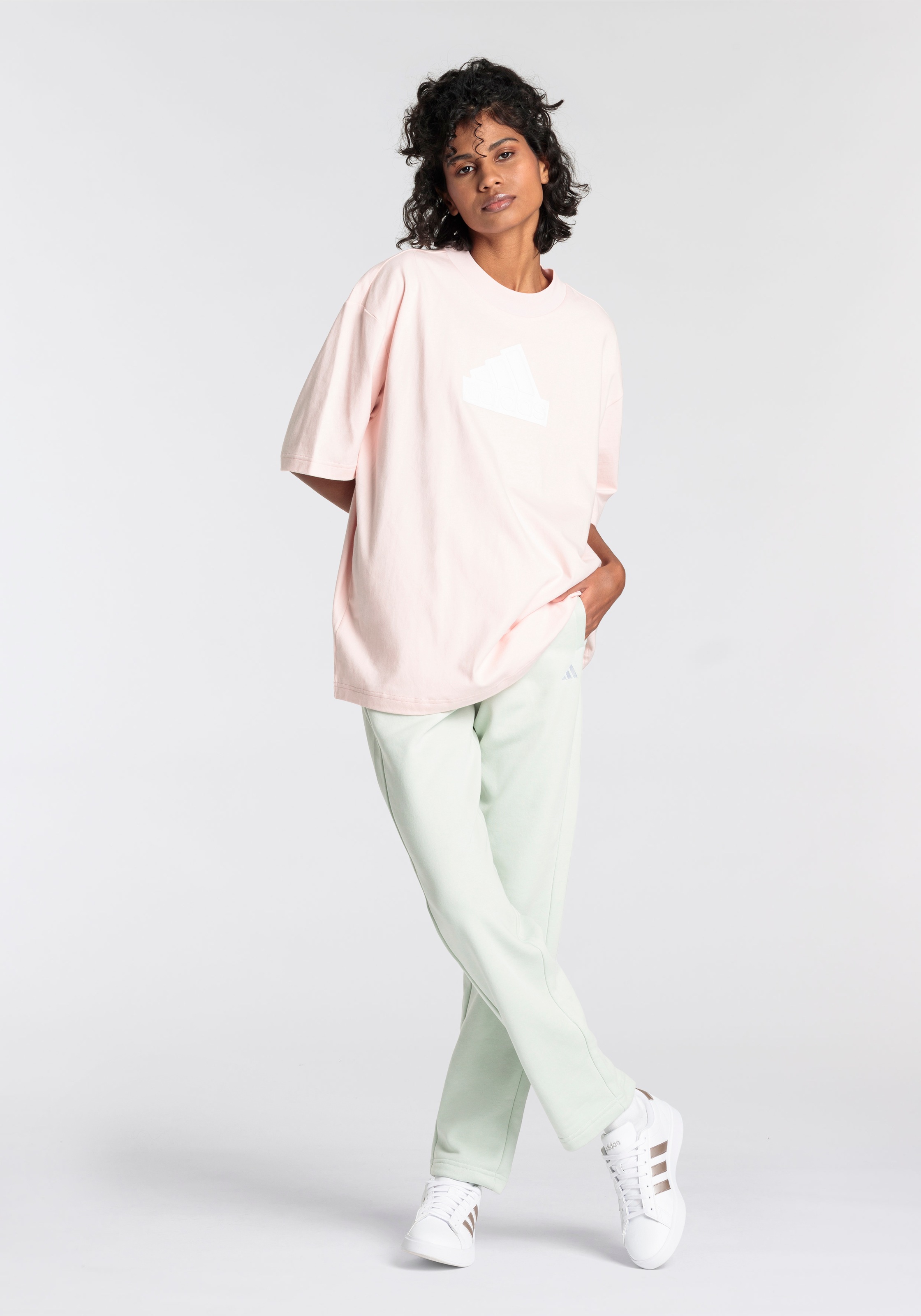 adidas Sportswear T-Shirt »W FI BOS BF TEE«