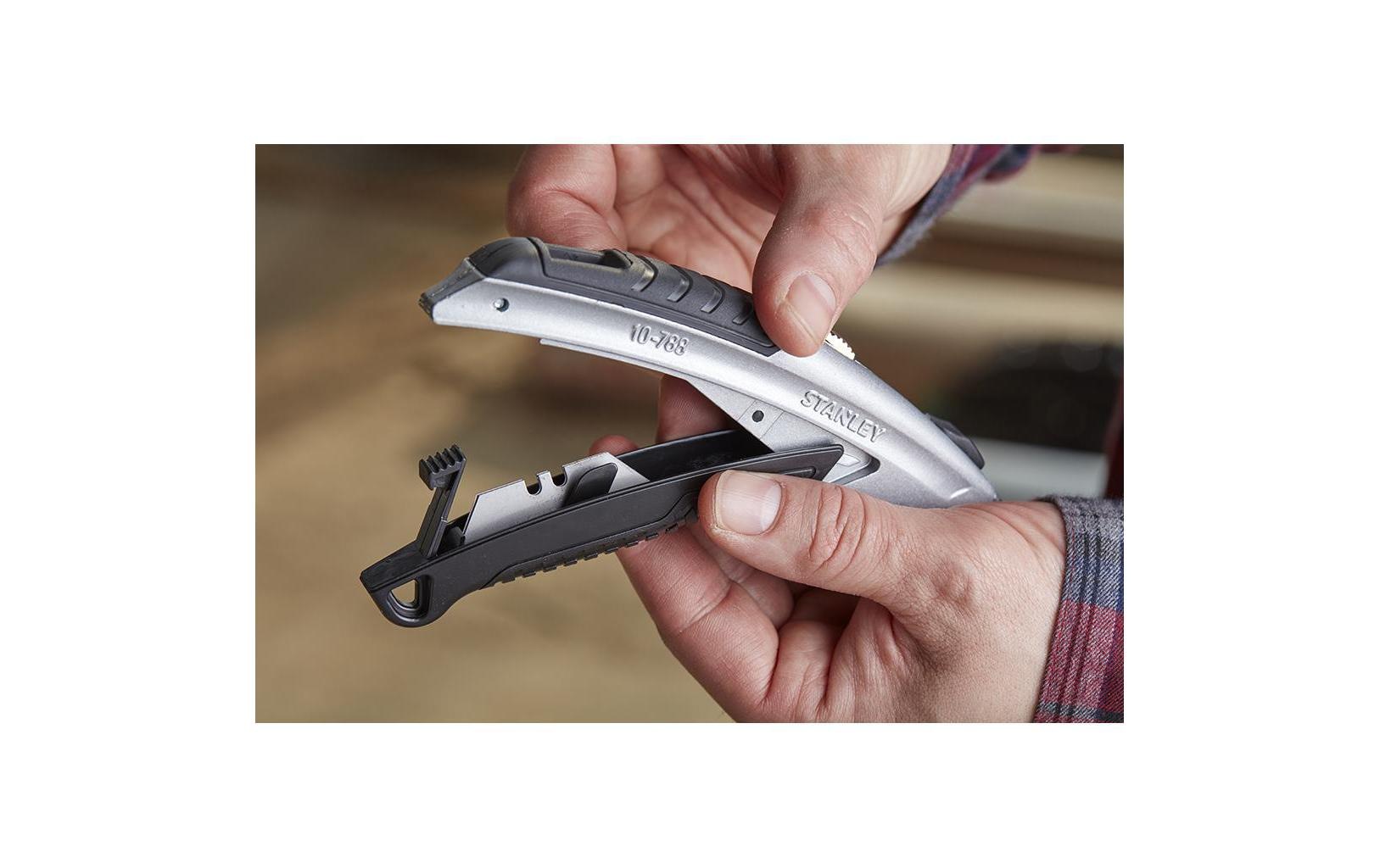 STANLEY Couteau universel »Schnellwechsel-Messer 19 mm«