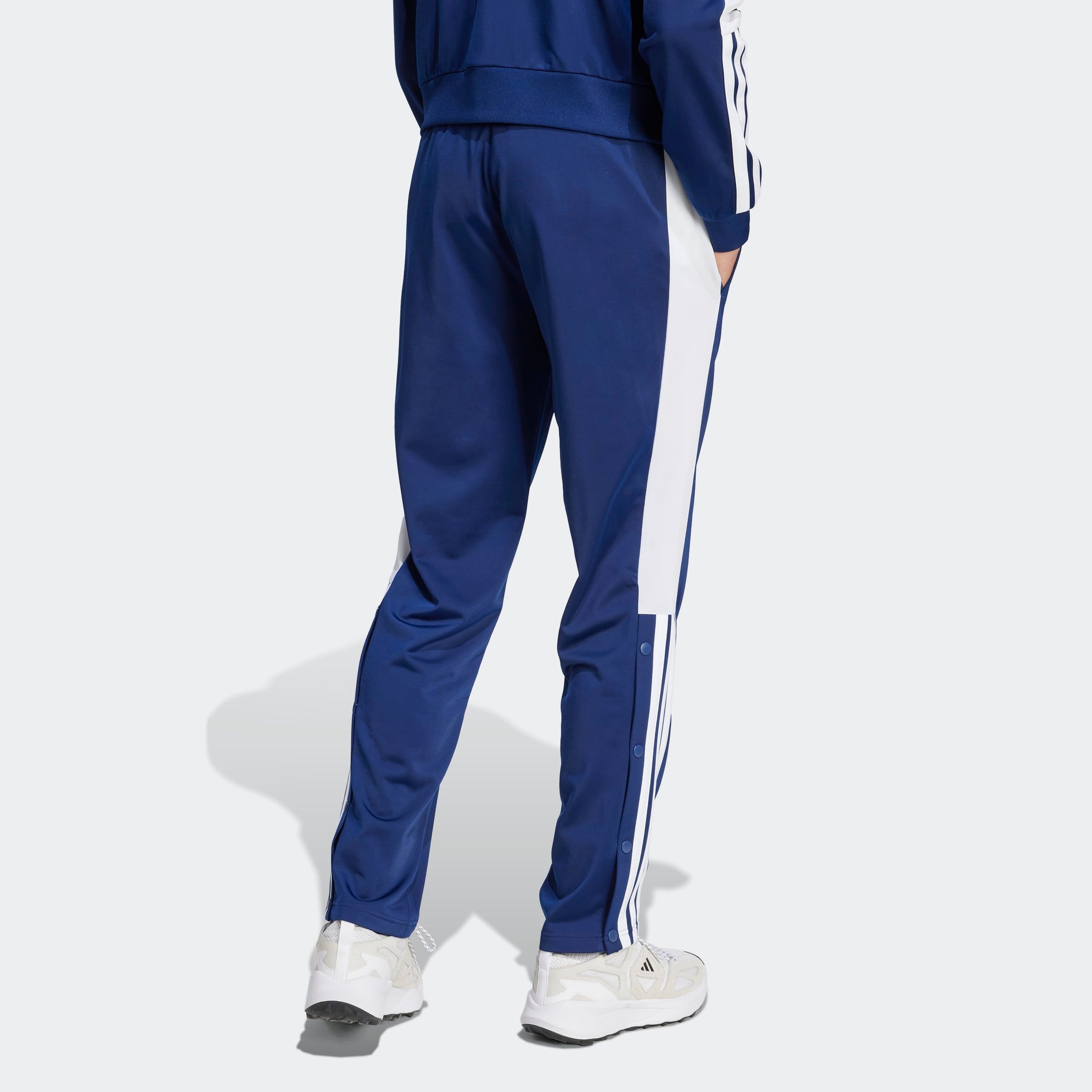 adidas Sportswear Sporthose »M 3S TR CB SNP«, (1 tlg.), Trikotmaterial, mit verstellbaren Druckknöpfen an den Unterschenkeln