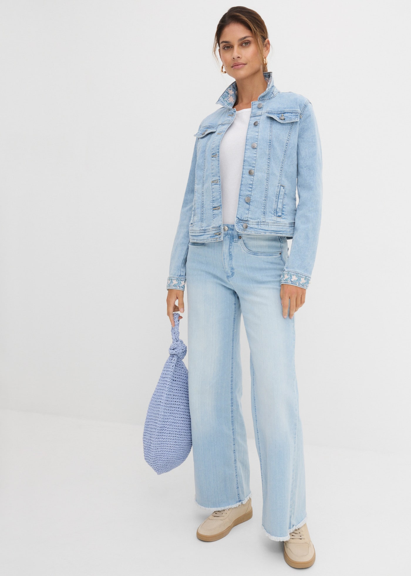 bonprix Veste en jean lockere Passform, mit Hemdblusenkragen