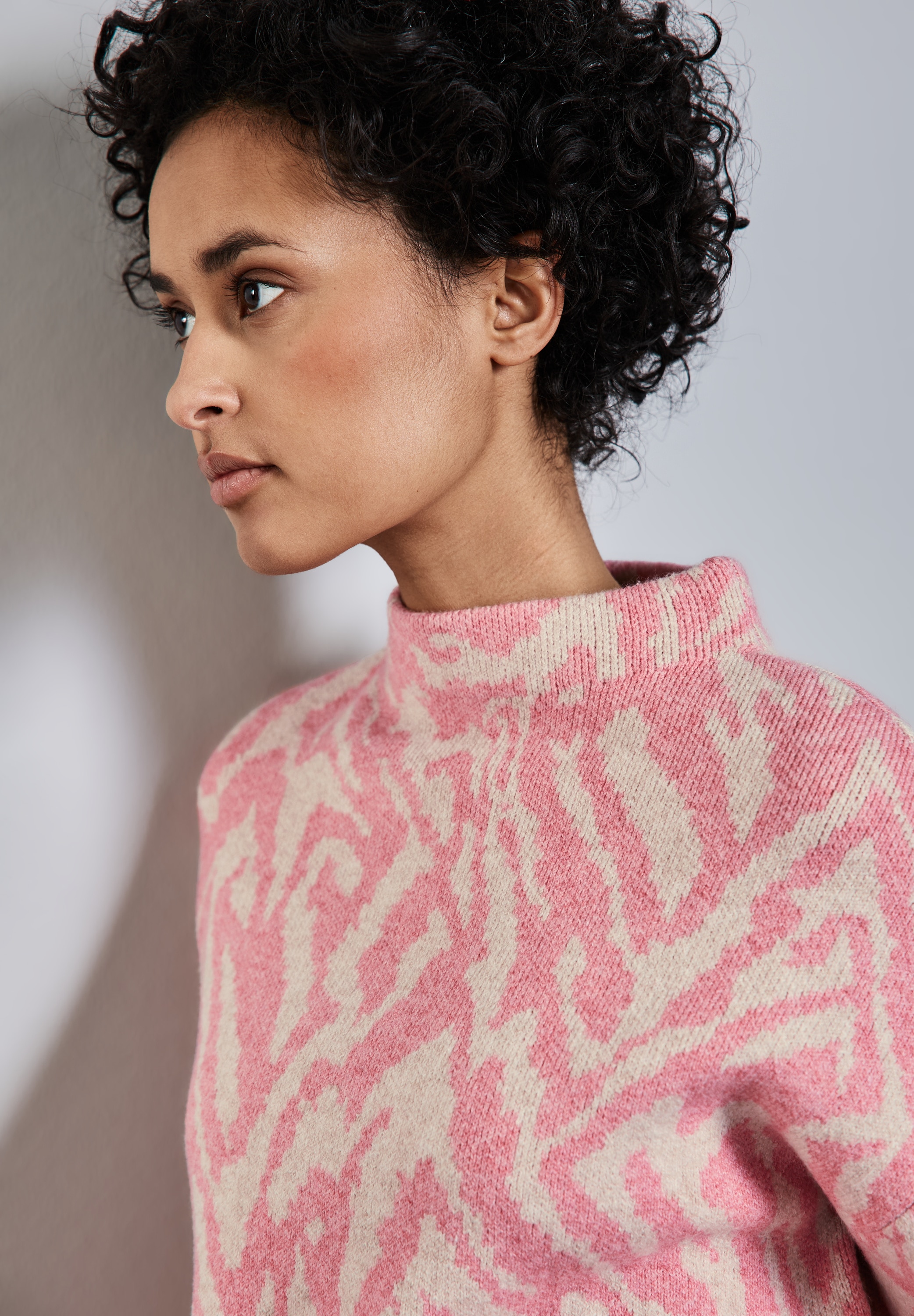 STREET ONE Rollkragenpullover, mit Grafischem Muster