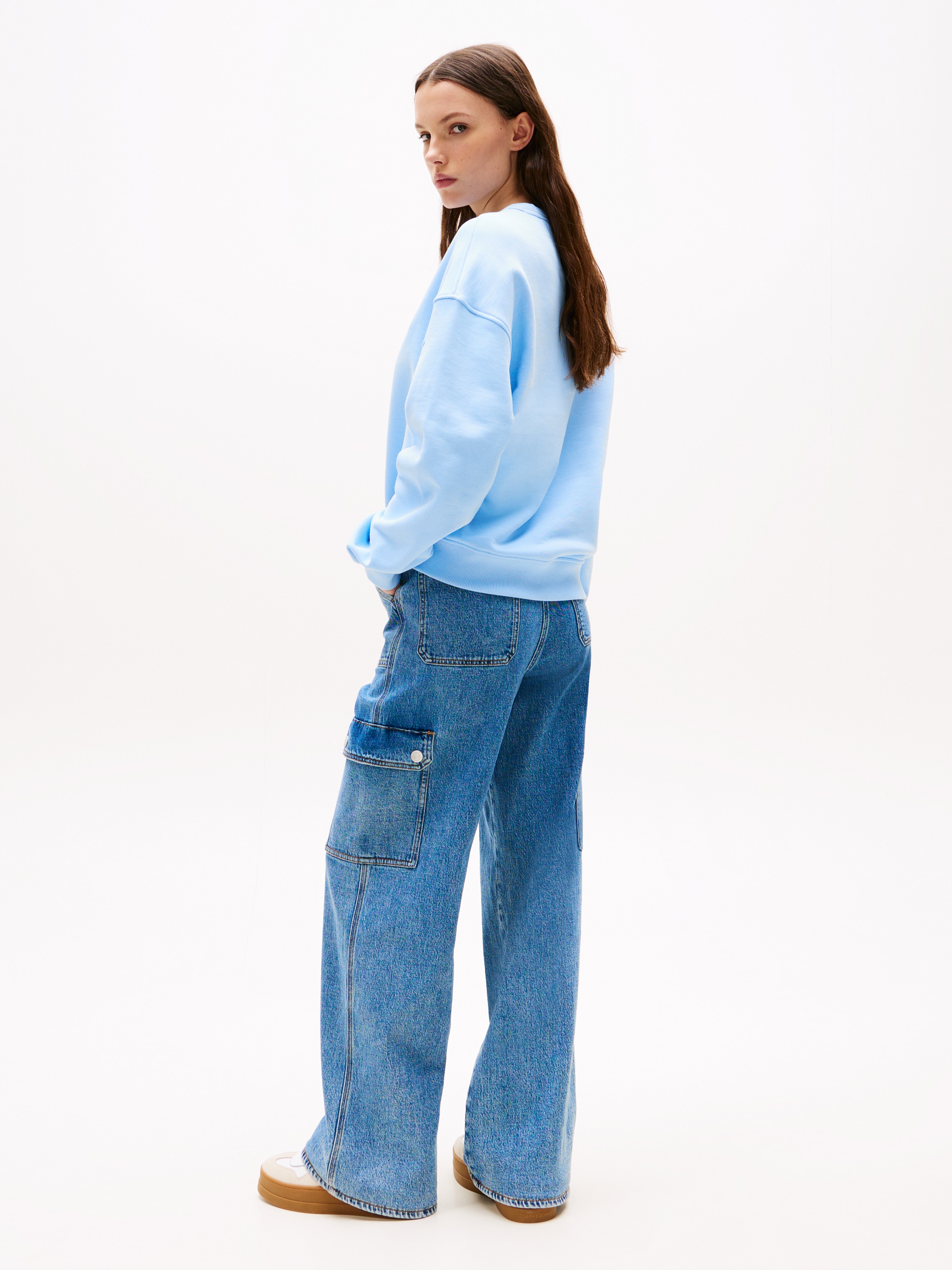 Tommy Jeans Sweatshirt »TJW BXY BADGE CREW«, mit Logo-Badge